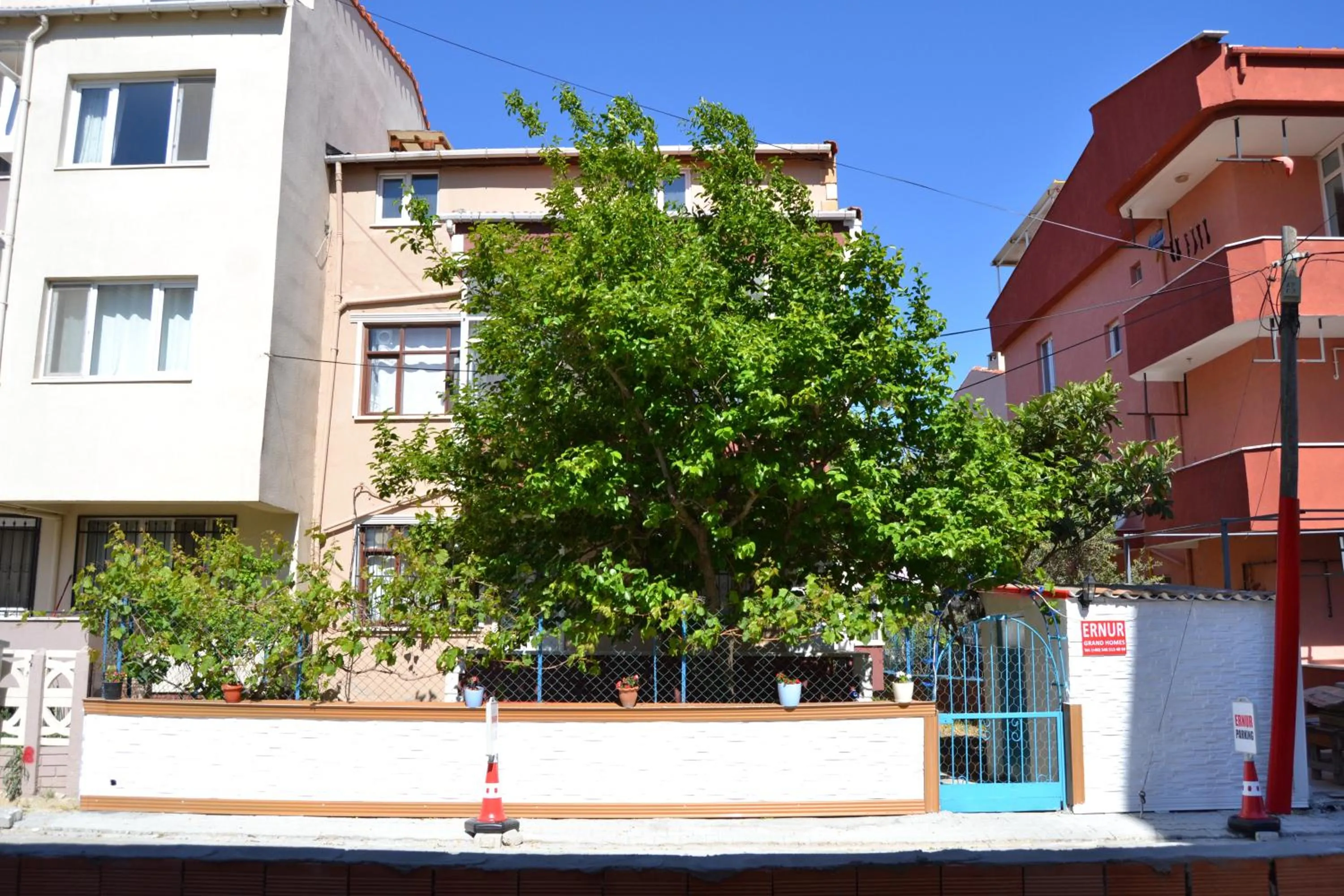 Property building in Ernur Pension