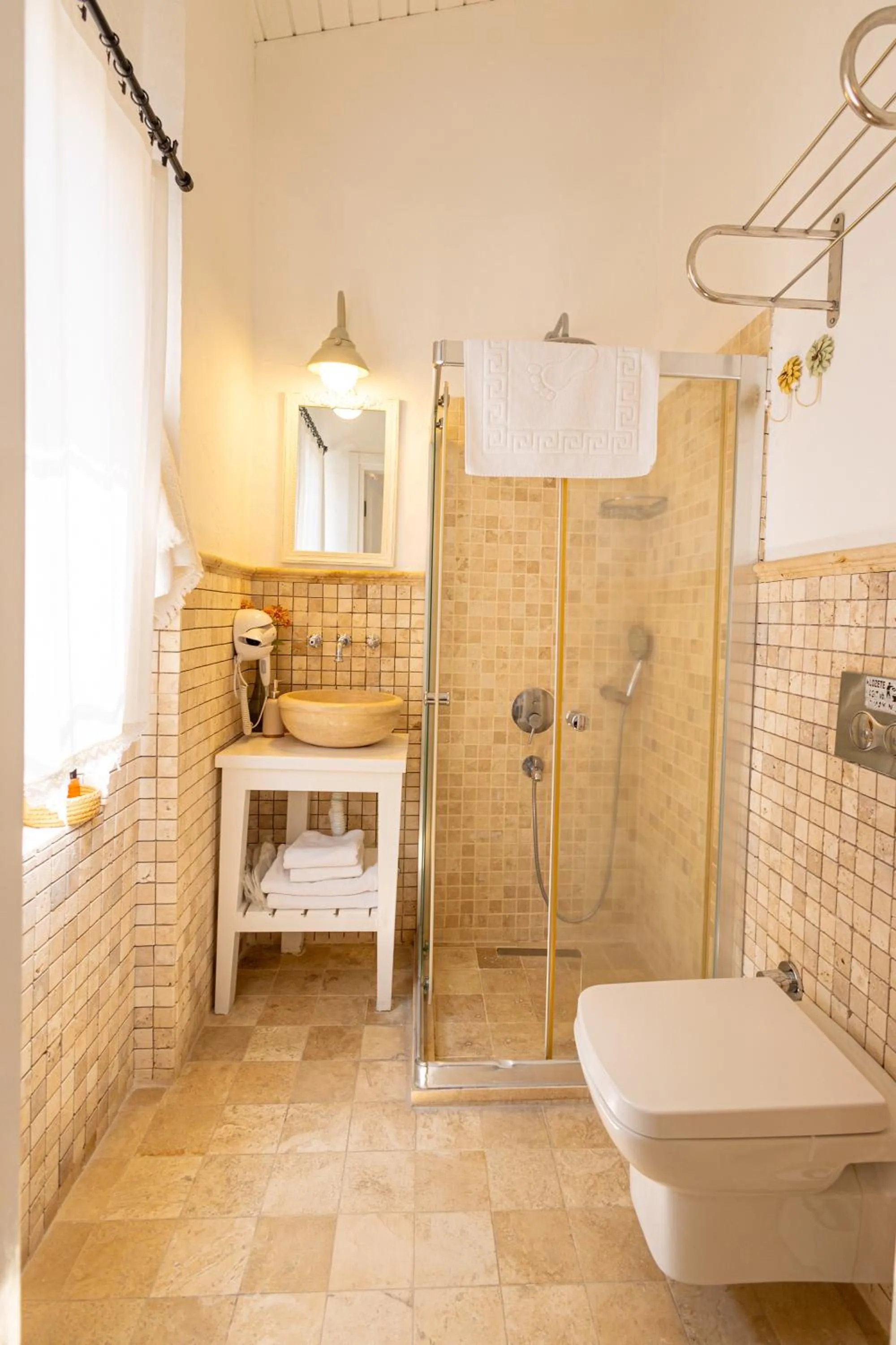 Shower in Kupina Alaçatı