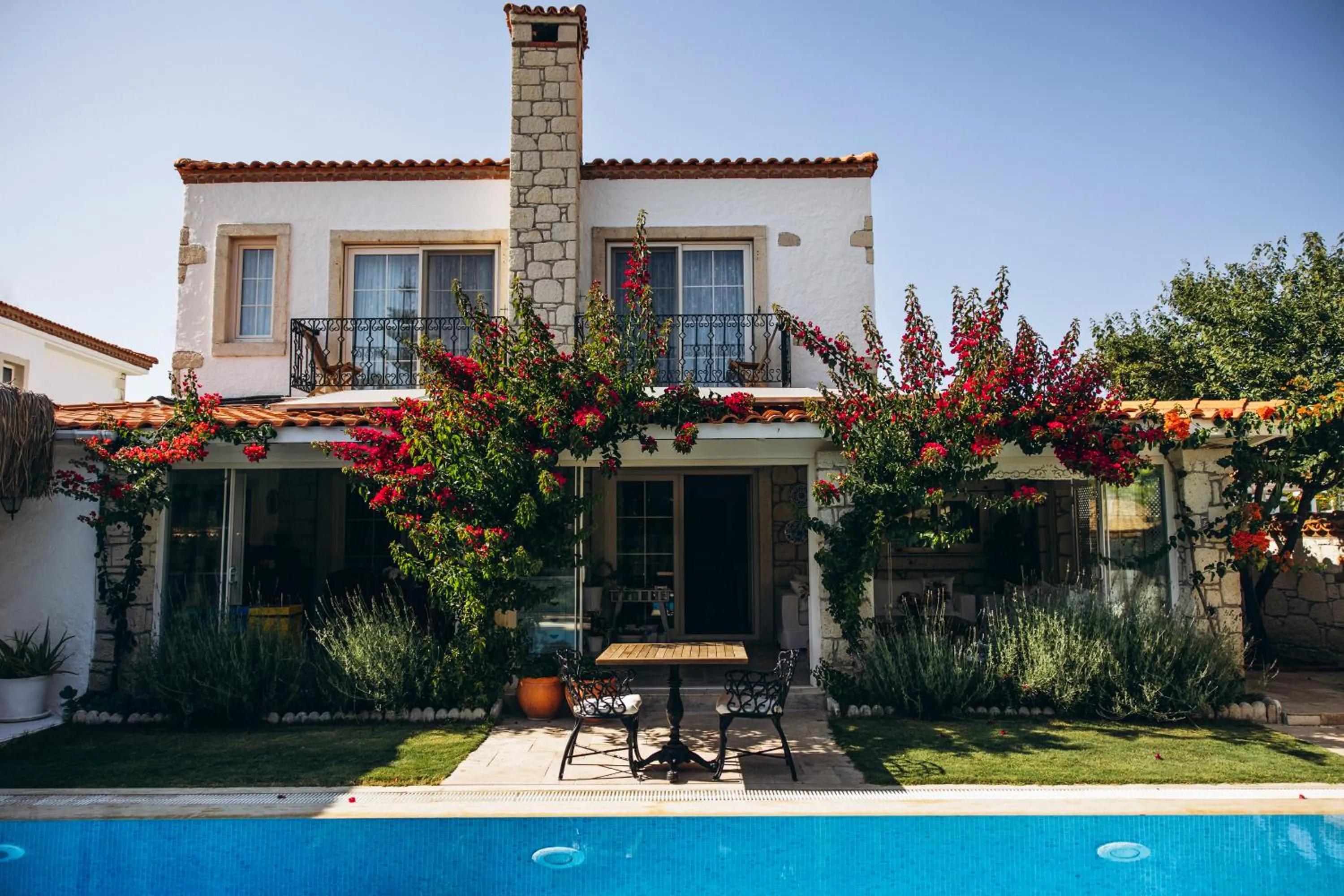 Property building in Kupina Alaçatı