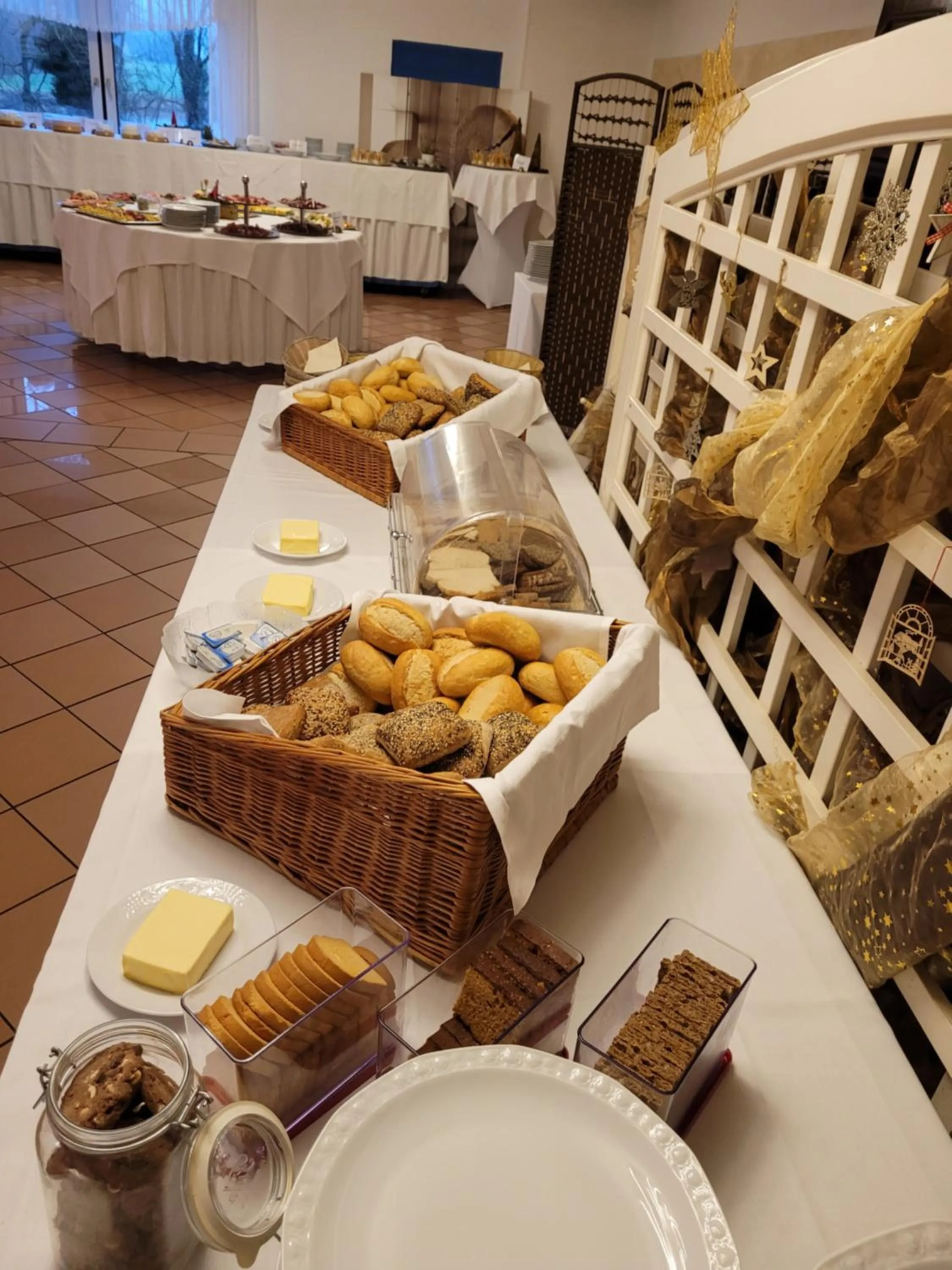 Buffet breakfast in Hotel Lange