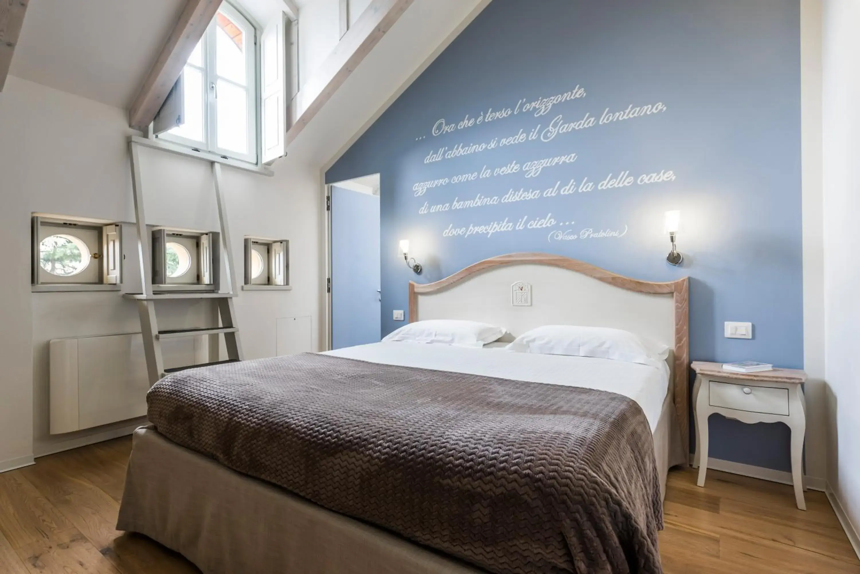 Romantic Double or Twin Room - single occupancy in Villa Italia Luxury Suites and Apartments Romantic Double or Twin Room - single occupancy in Villa Italia Luxury Suites and Apartments