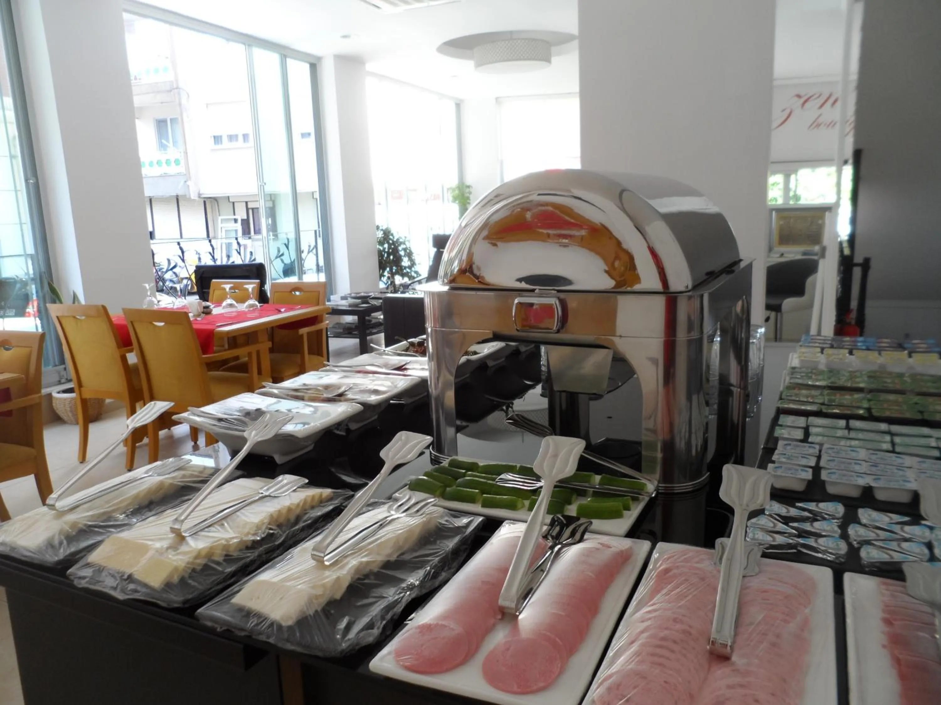 Buffet breakfast in Zen Inn Boutique