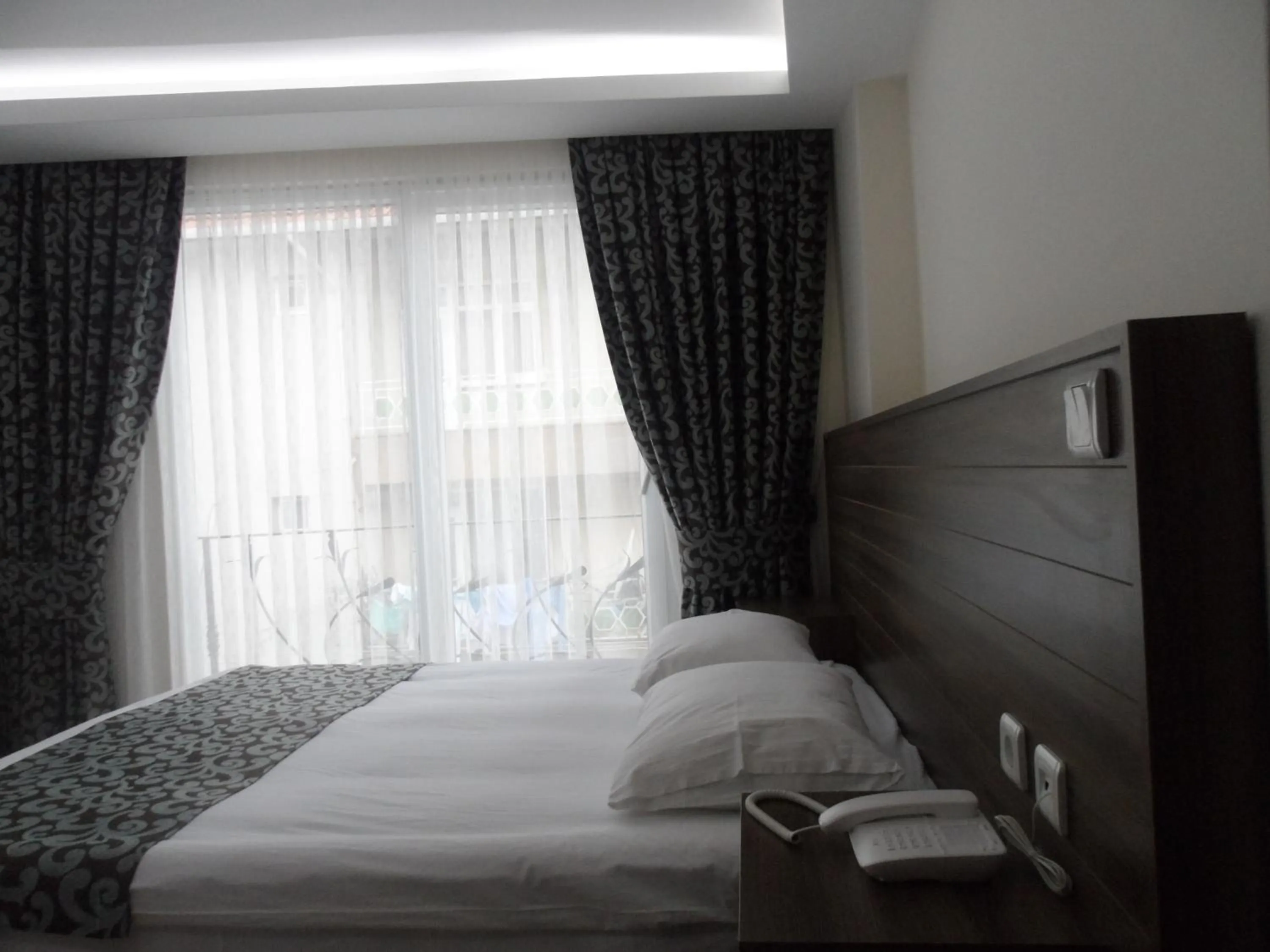 Decorative detail, Bed in Zen Inn Boutique