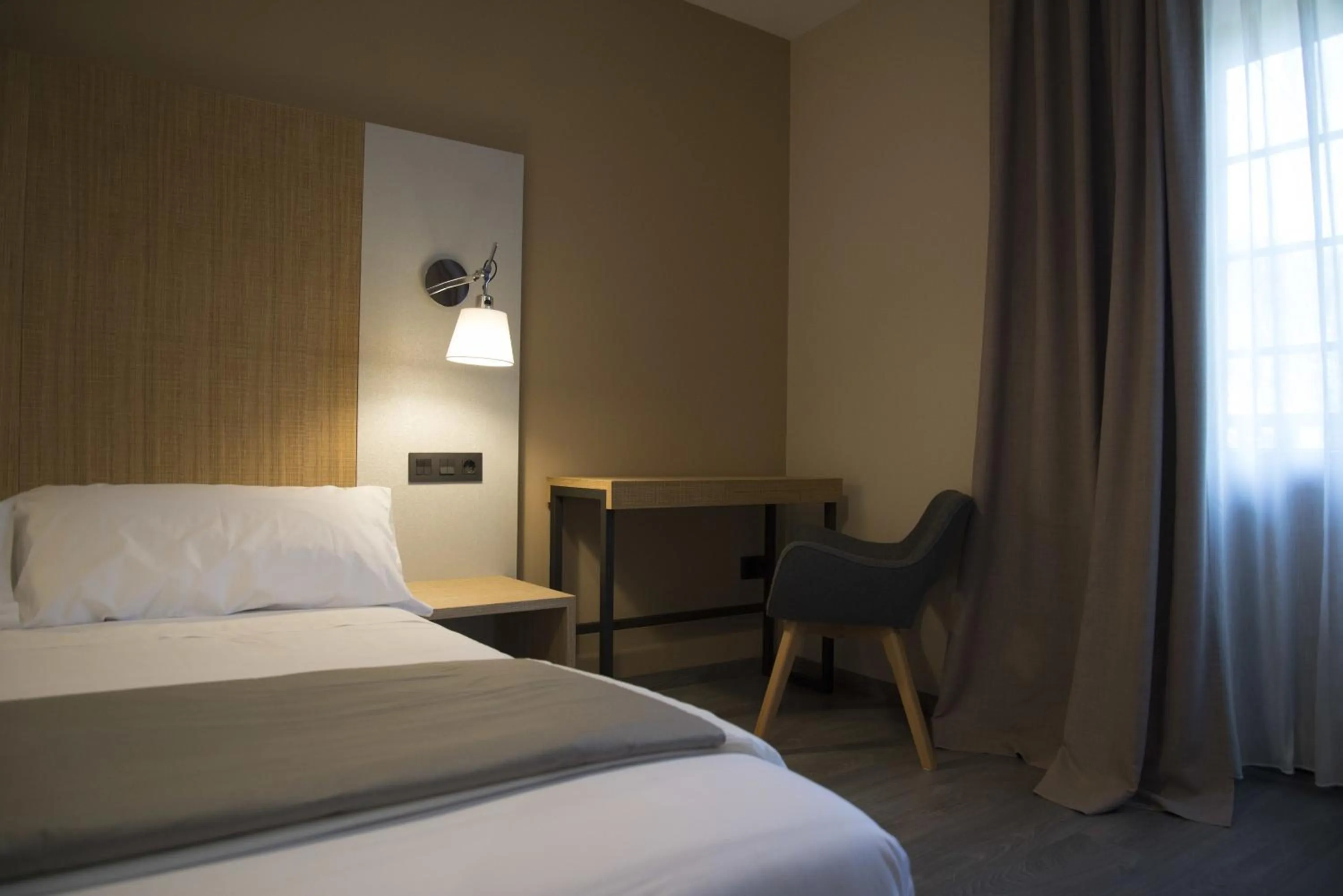 Day, Bed in Lar de Donas