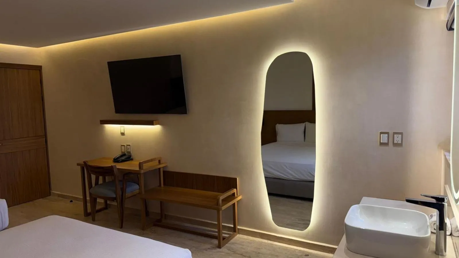 Hotel Makkan Boca