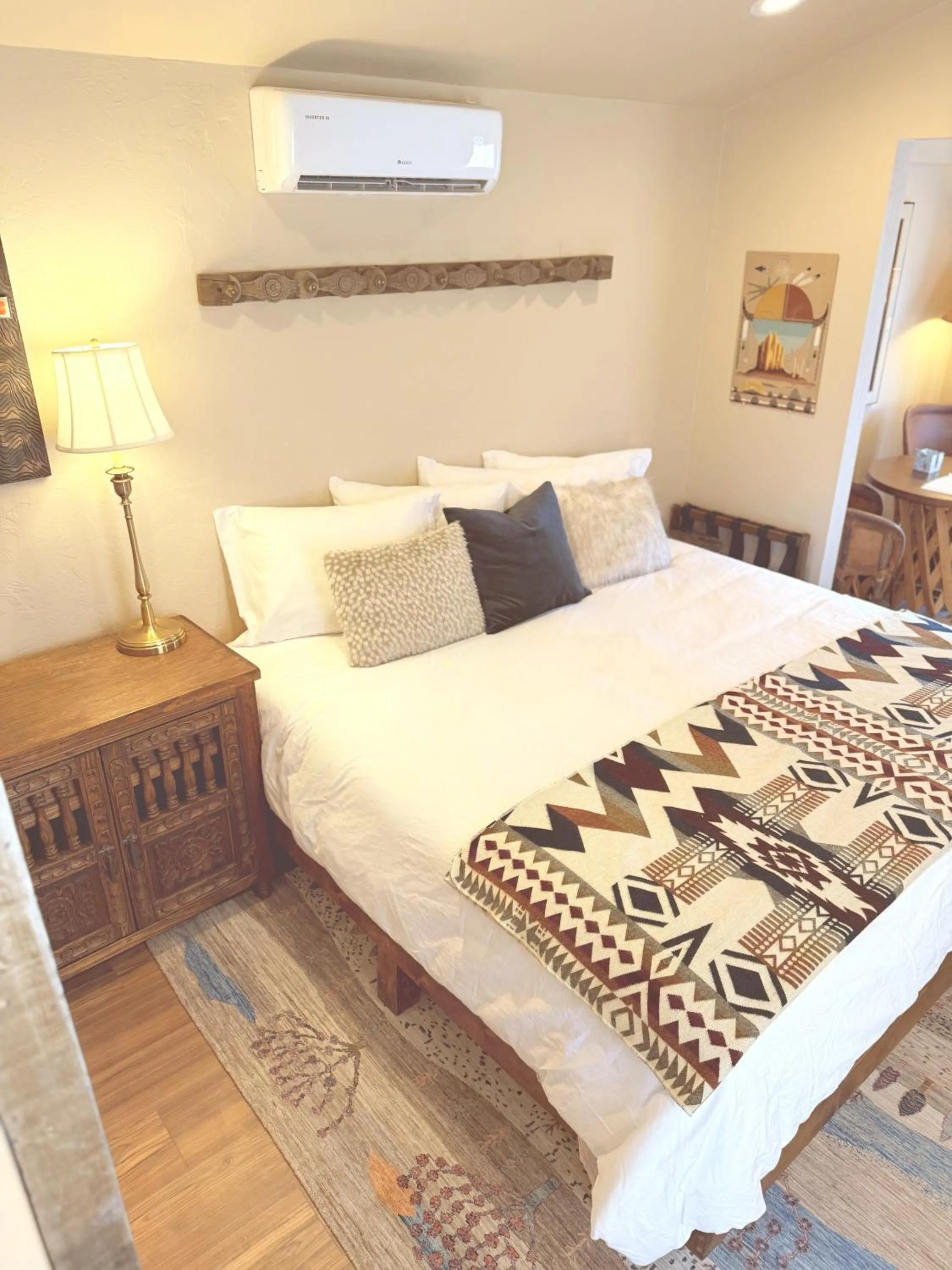 Bed in Tubac Country Inn
