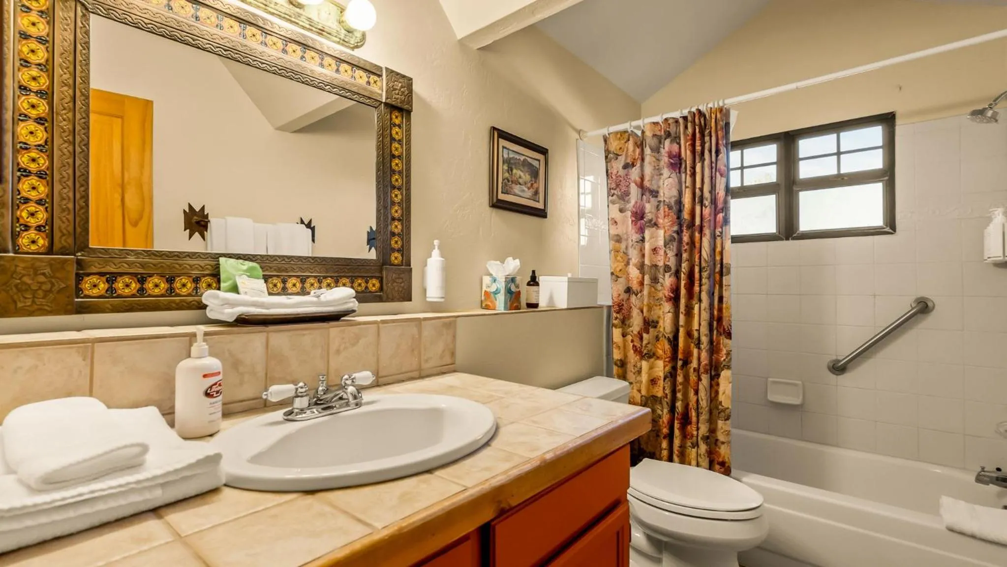 Tubac Country Inn