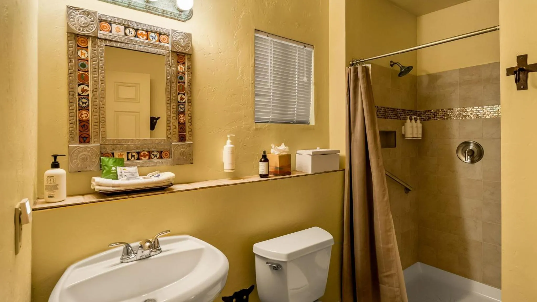 Tubac Country Inn