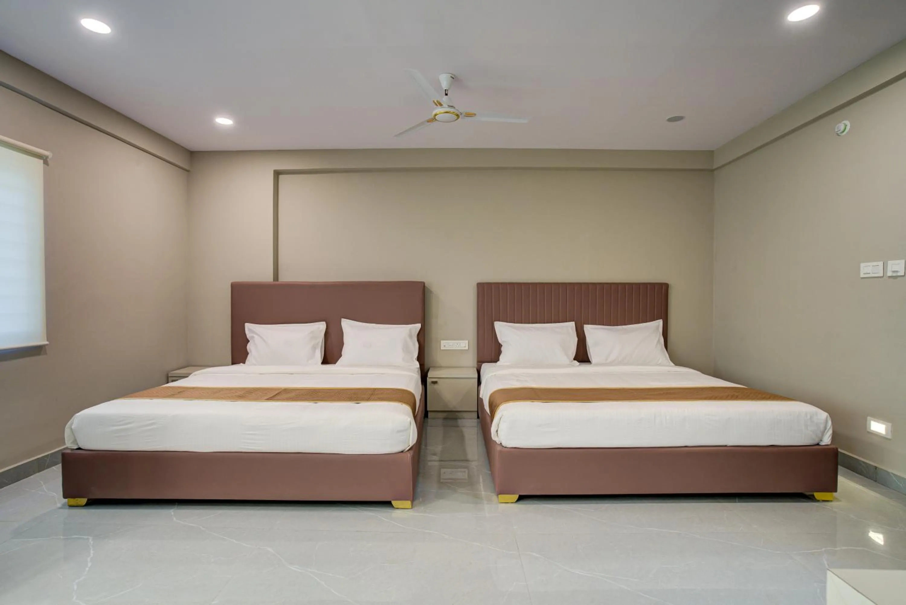 Bed in Hotel Well Suites Near Electronic City 400 Mtr