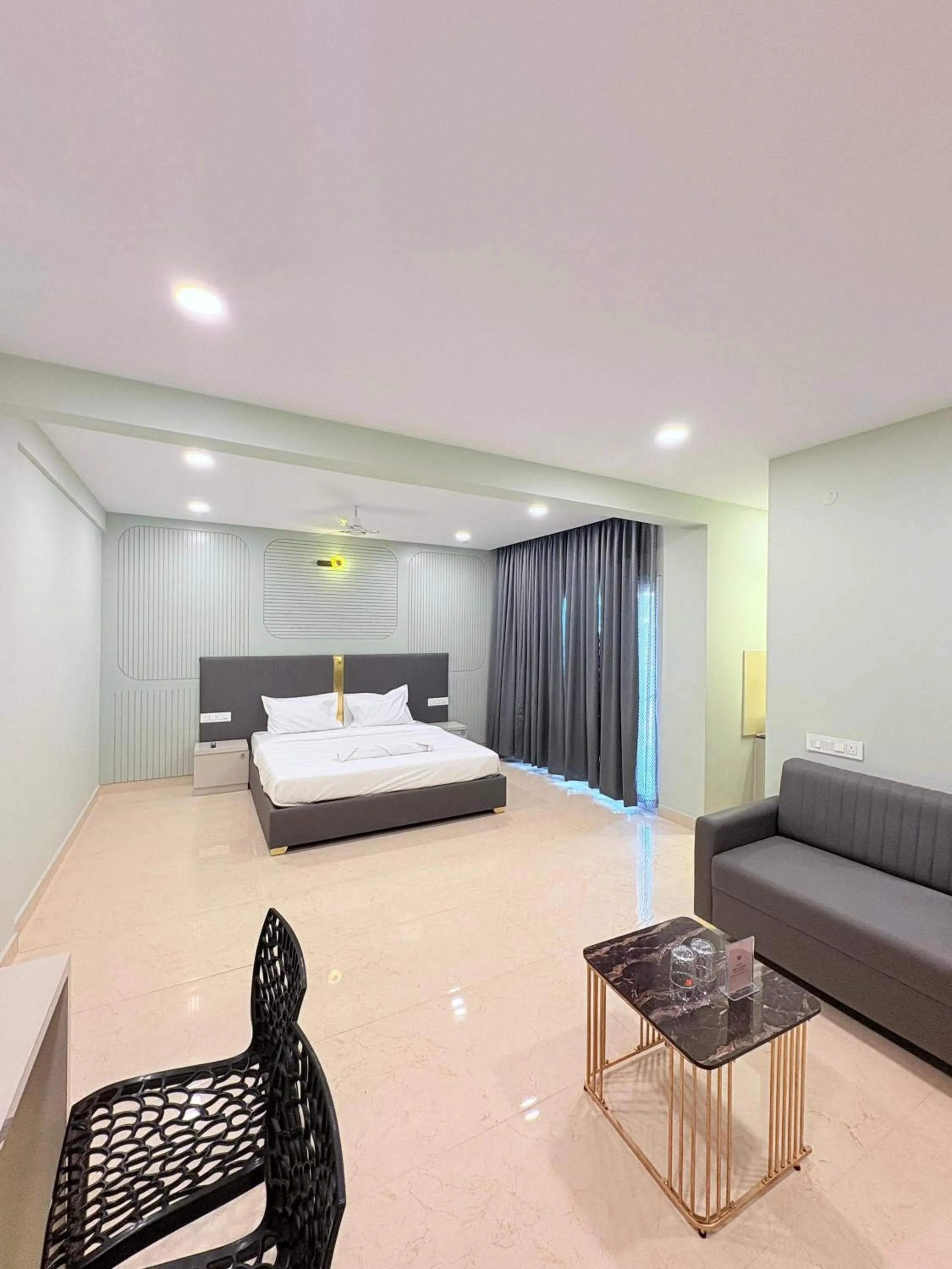 Bed in Hotel Well Suites Near Electronic City 400 Mtr