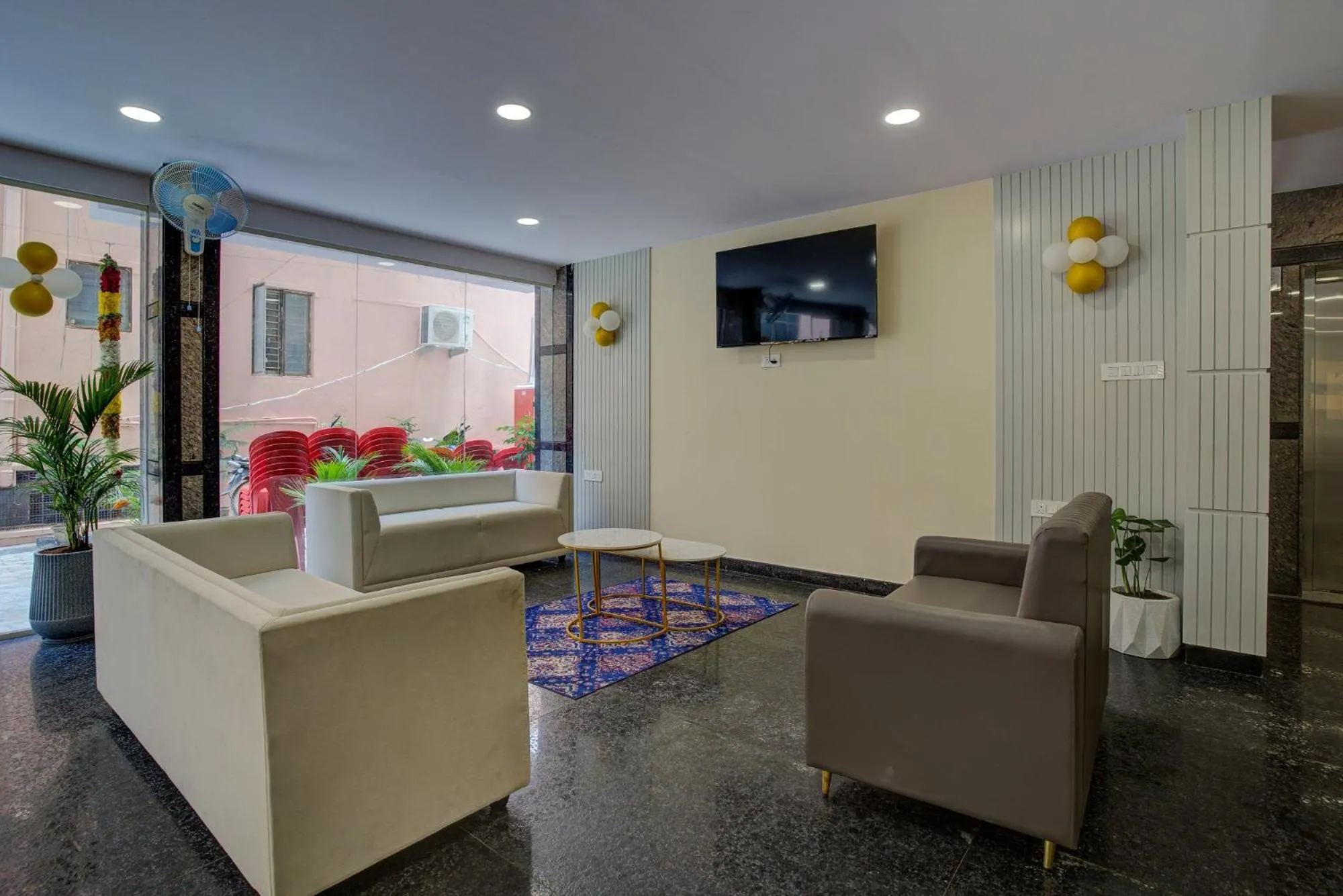 TV and multimedia in Hotel Well Suites Near Electronic City 400 Mtr