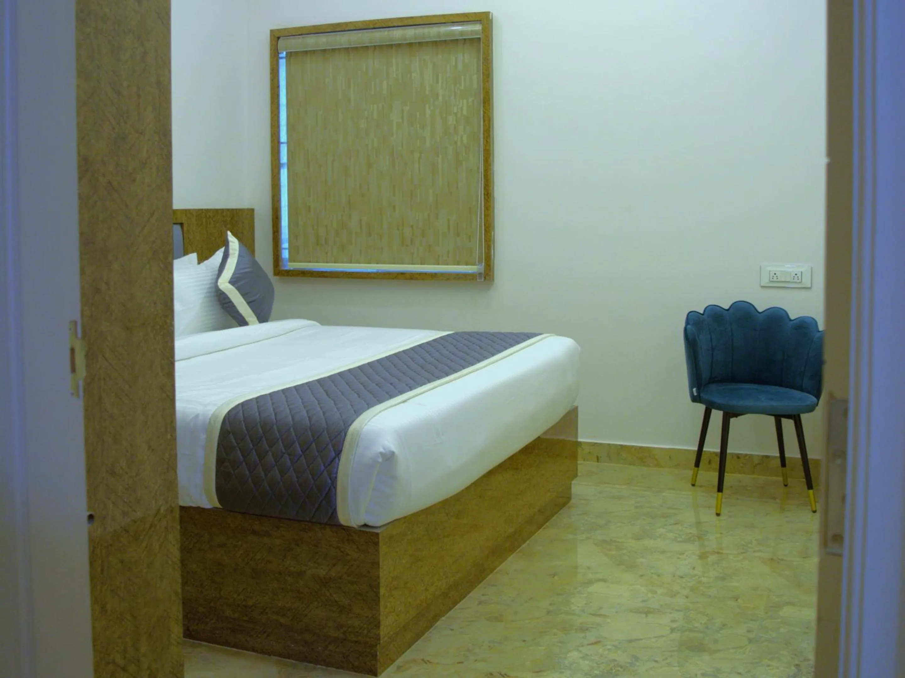 Bed in City Service Apartment