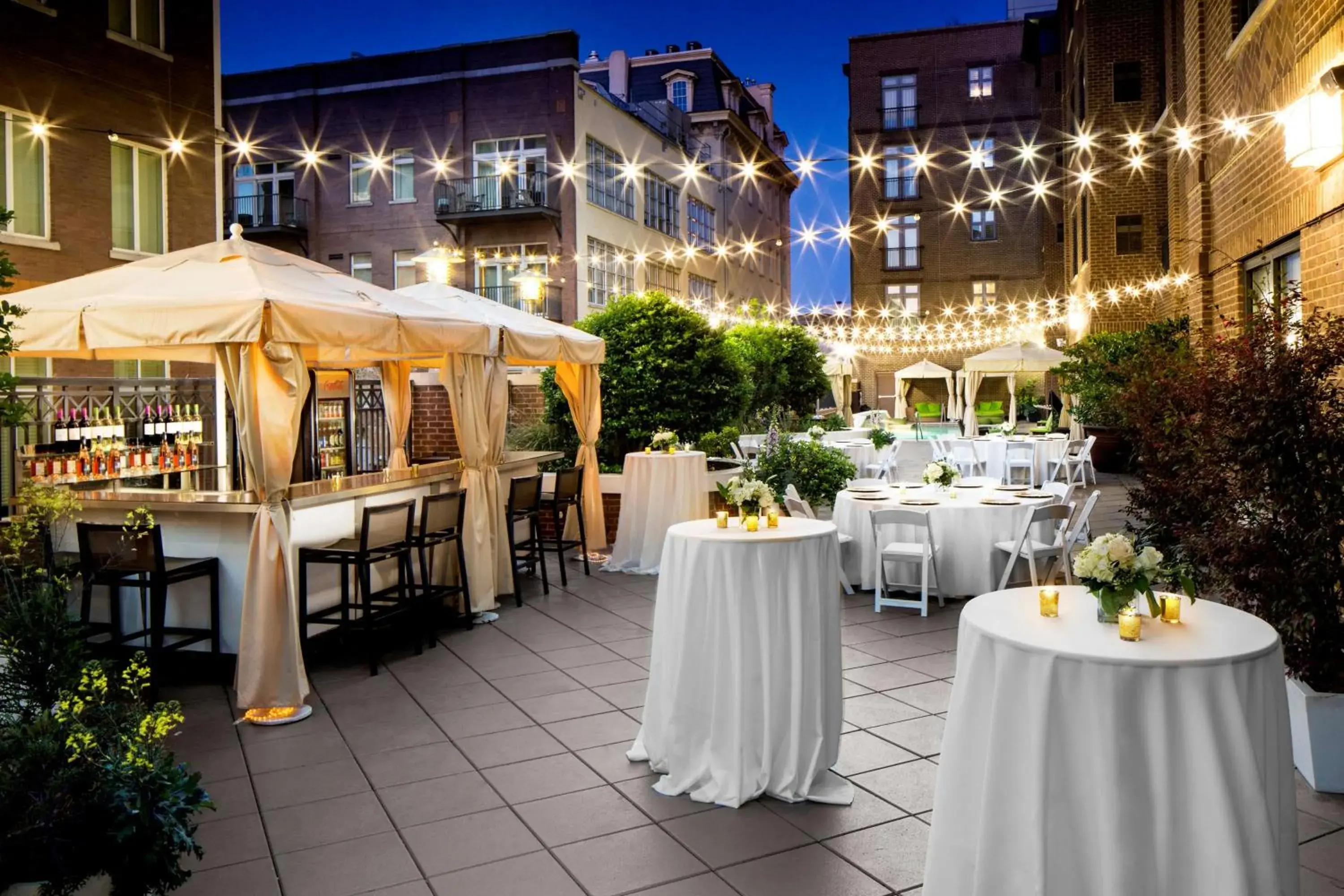 Swimming pool in Andaz Savannah, By Hyatt Swimming pool in Andaz Savannah, By Hyatt