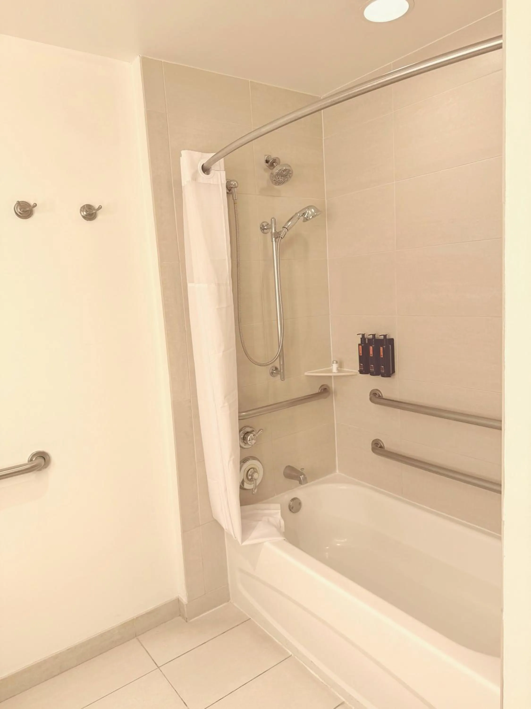 Shower in Andaz Savannah, By Hyatt