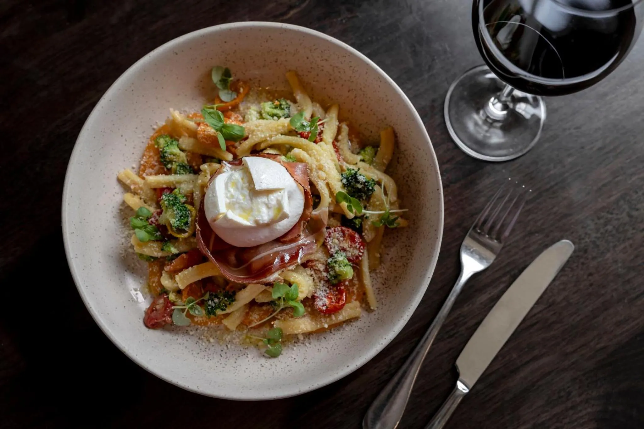 Restaurant/places to eat in Kimpton Taconic Hotel by IHG