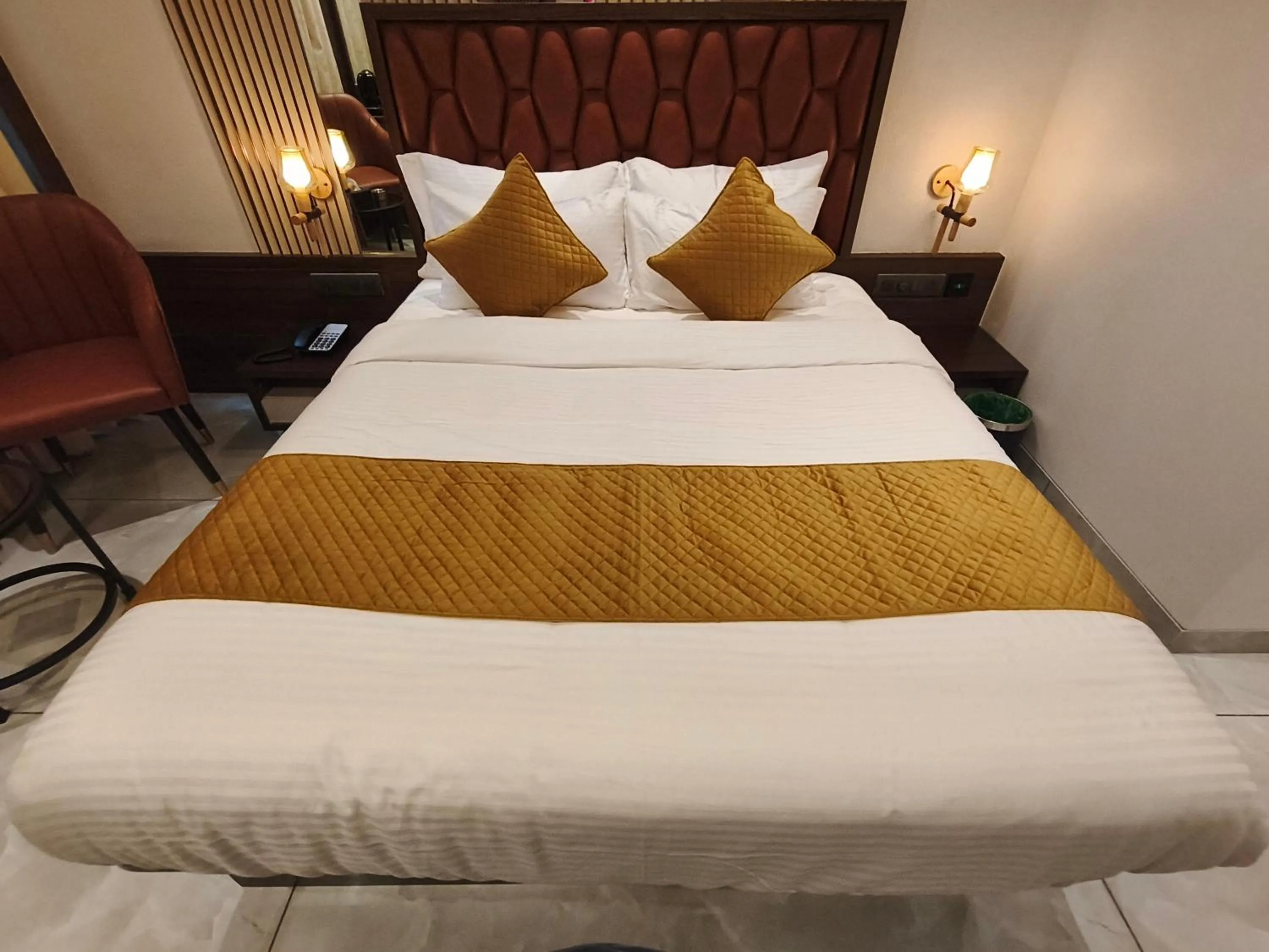 Bed in Hotel Ocean Residency Thane West