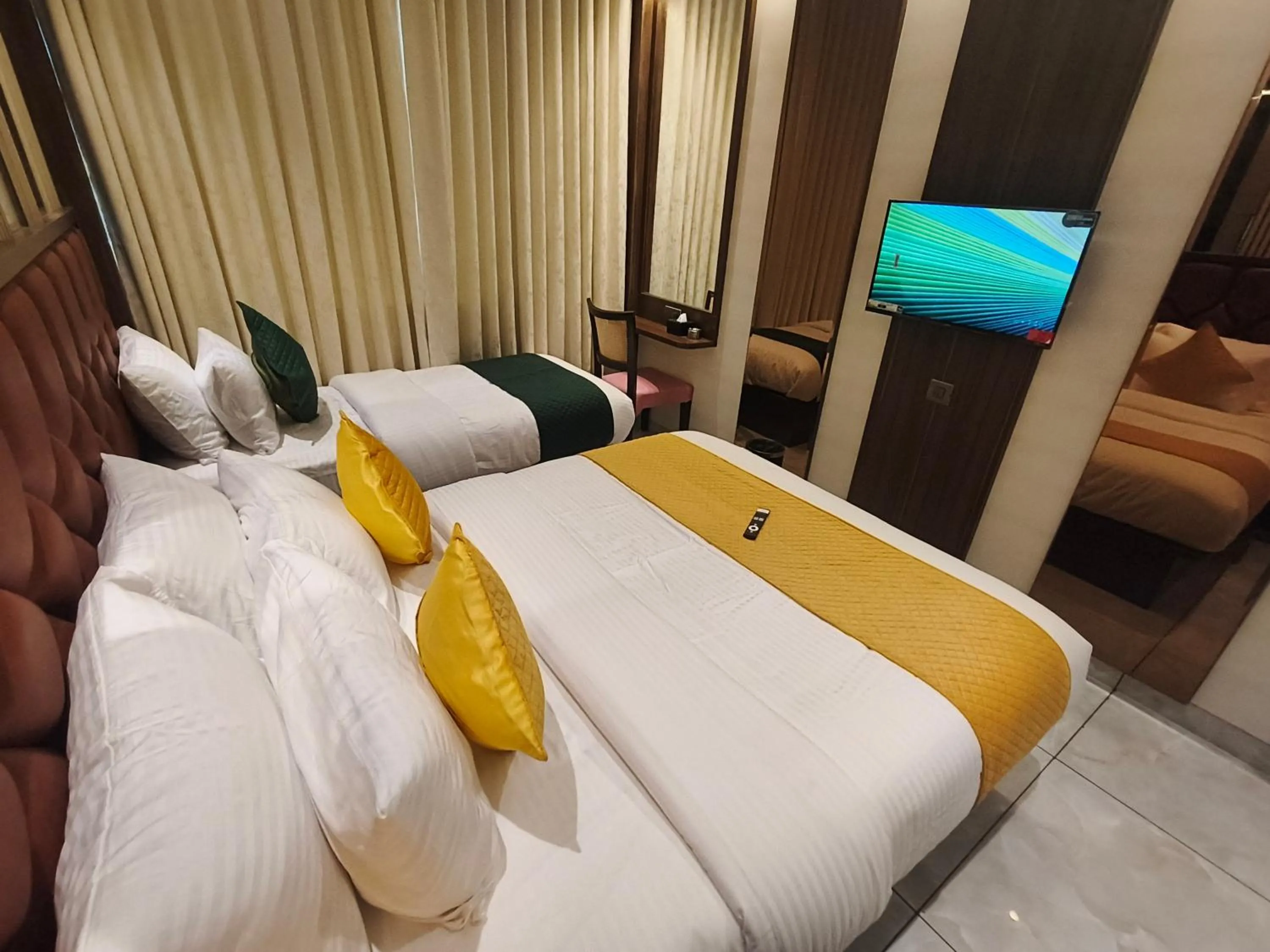 Bed in Hotel Ocean Residency Thane West