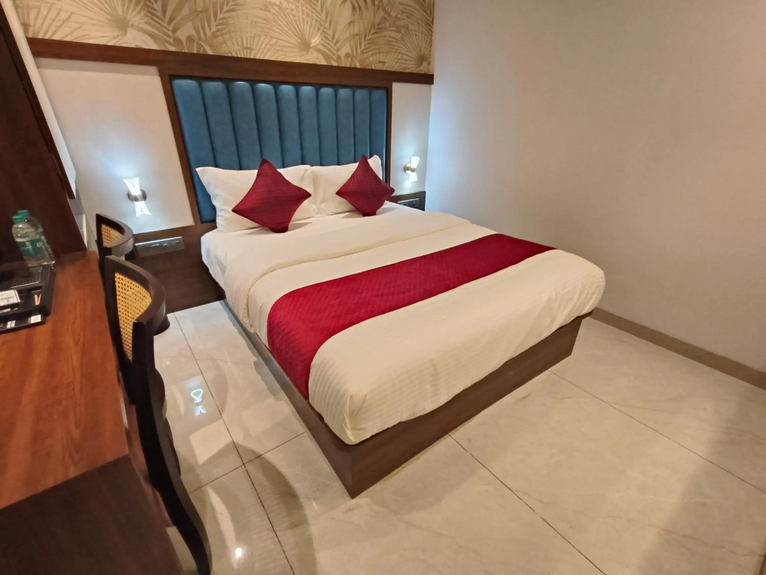 Deluxe Double Room - single occupancy in Hotel Ocean Residency Thane West Deluxe Double Room - single occupancy in Hotel Ocean Residency Thane West