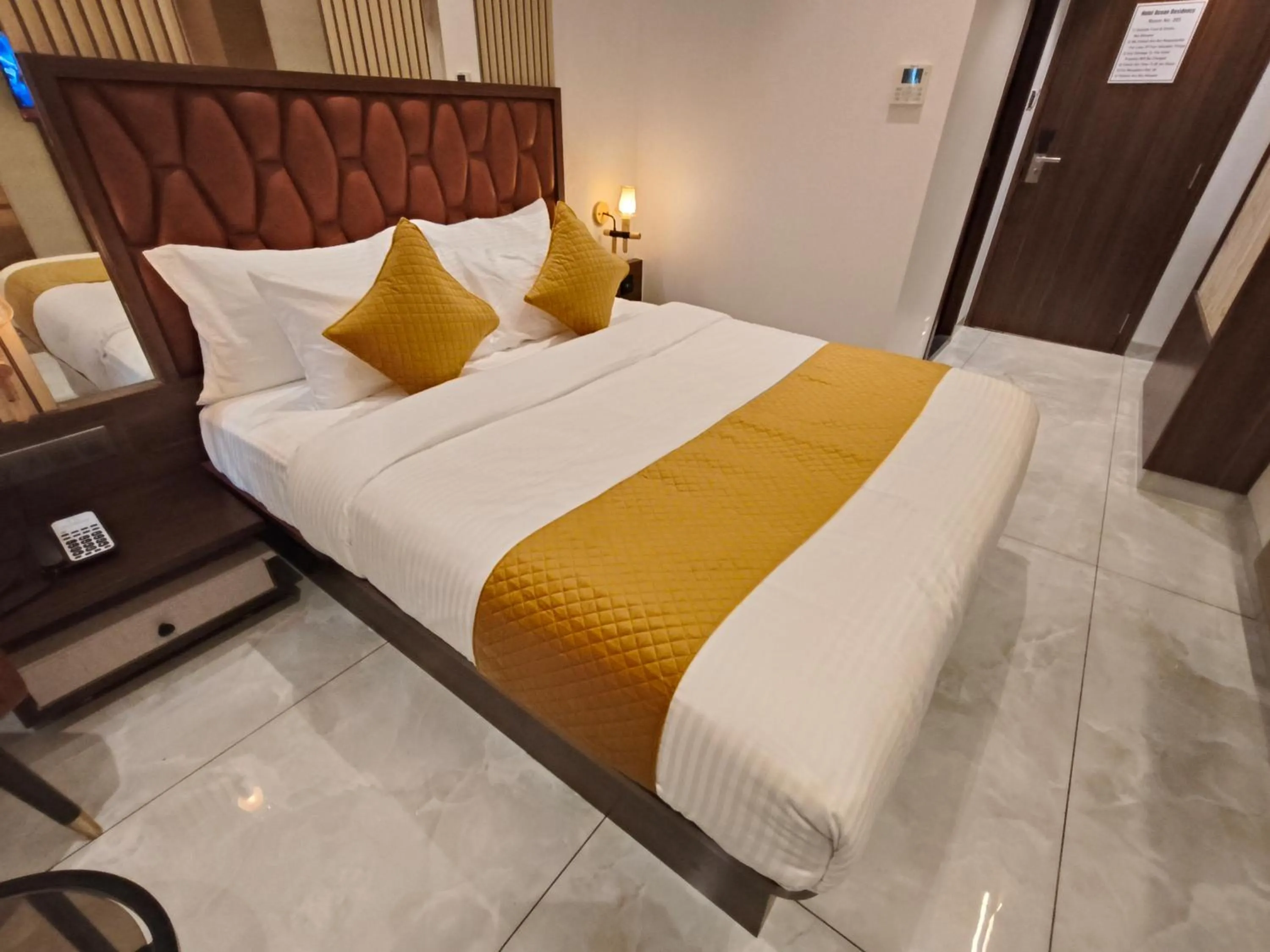 Bed in Hotel Ocean Residency Thane West