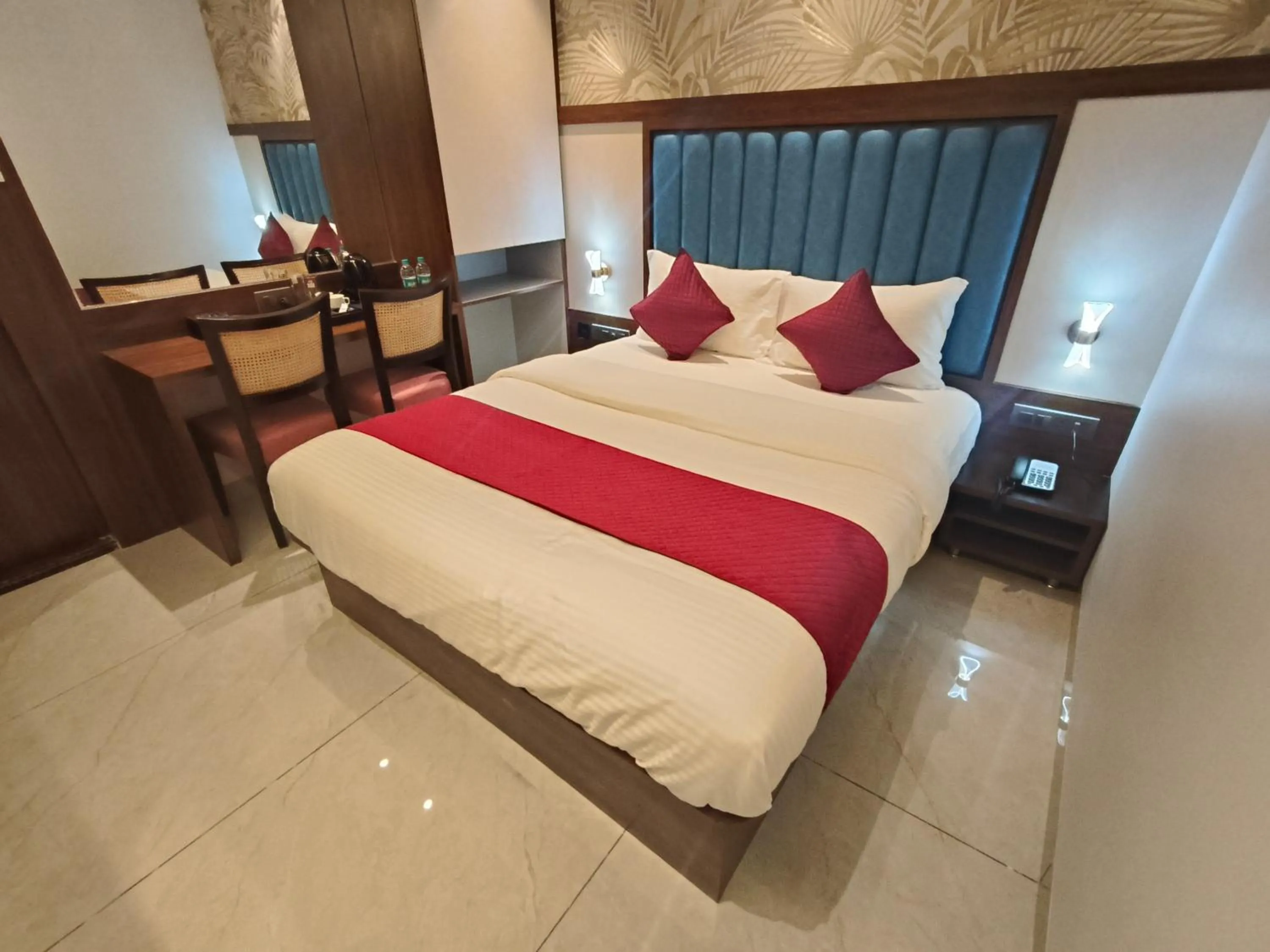 Bed in Hotel Ocean Residency Thane West