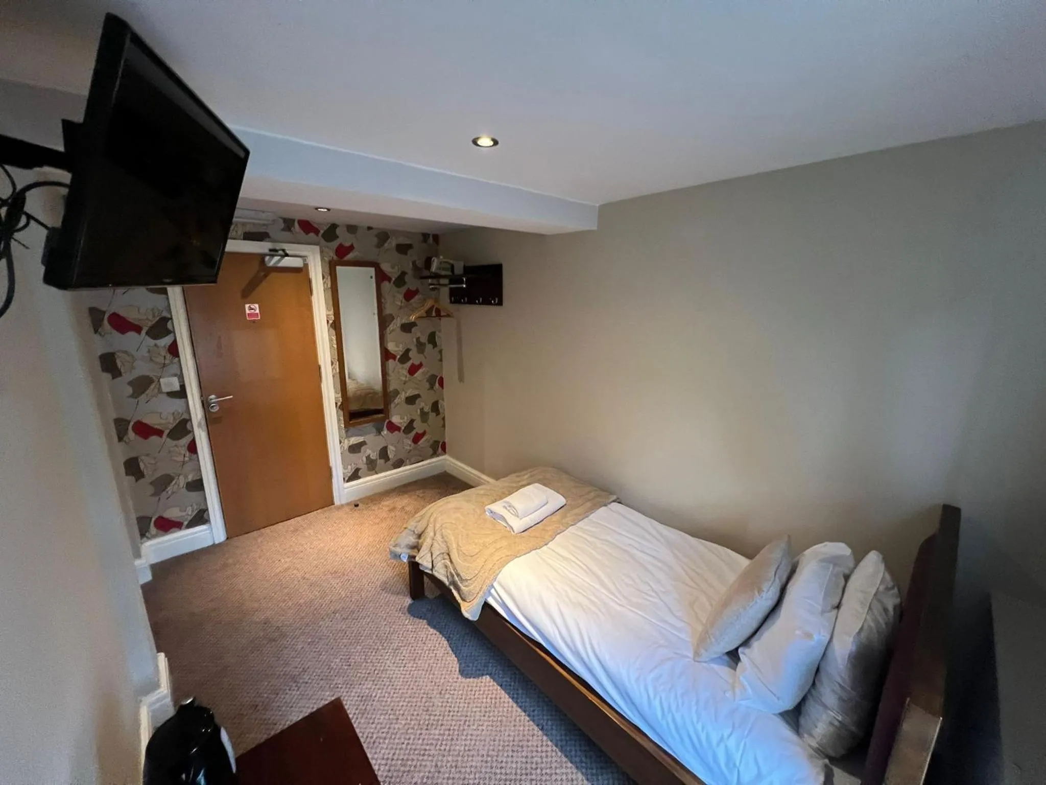 Bedroom, Bed in The Gillygate Inn
