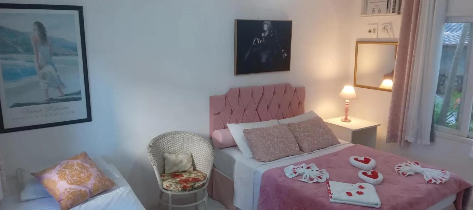 Photo of the whole room, Bed in Atlântico Hotel