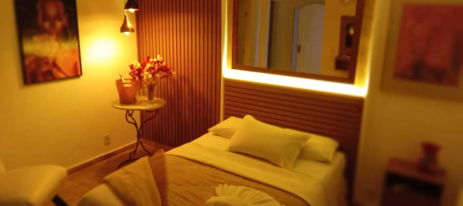 Photo of the whole room, Bed in Atlântico Hotel