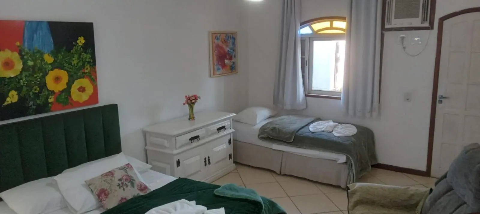 Photo of the whole room, Bed in Atlântico Hotel