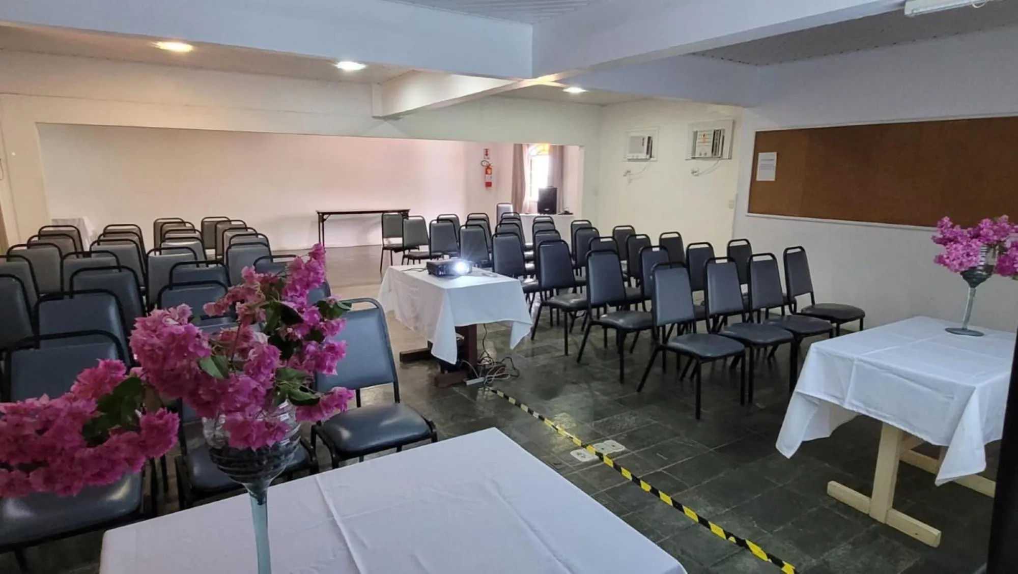 Meeting/conference room in Atlântico Hotel