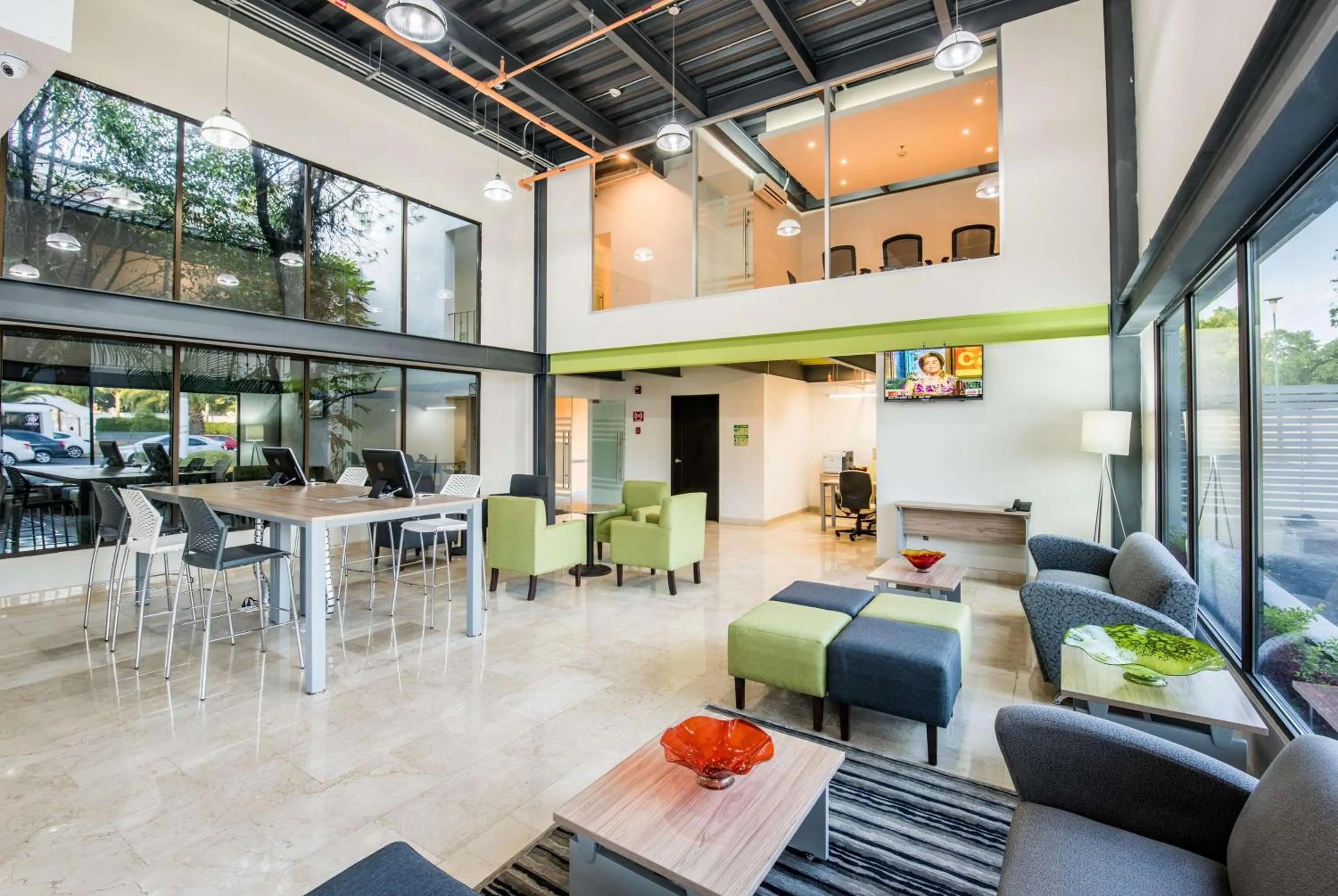 Lobby or reception in Wyndham Garden Guadalajara Expo Plaza del Sol