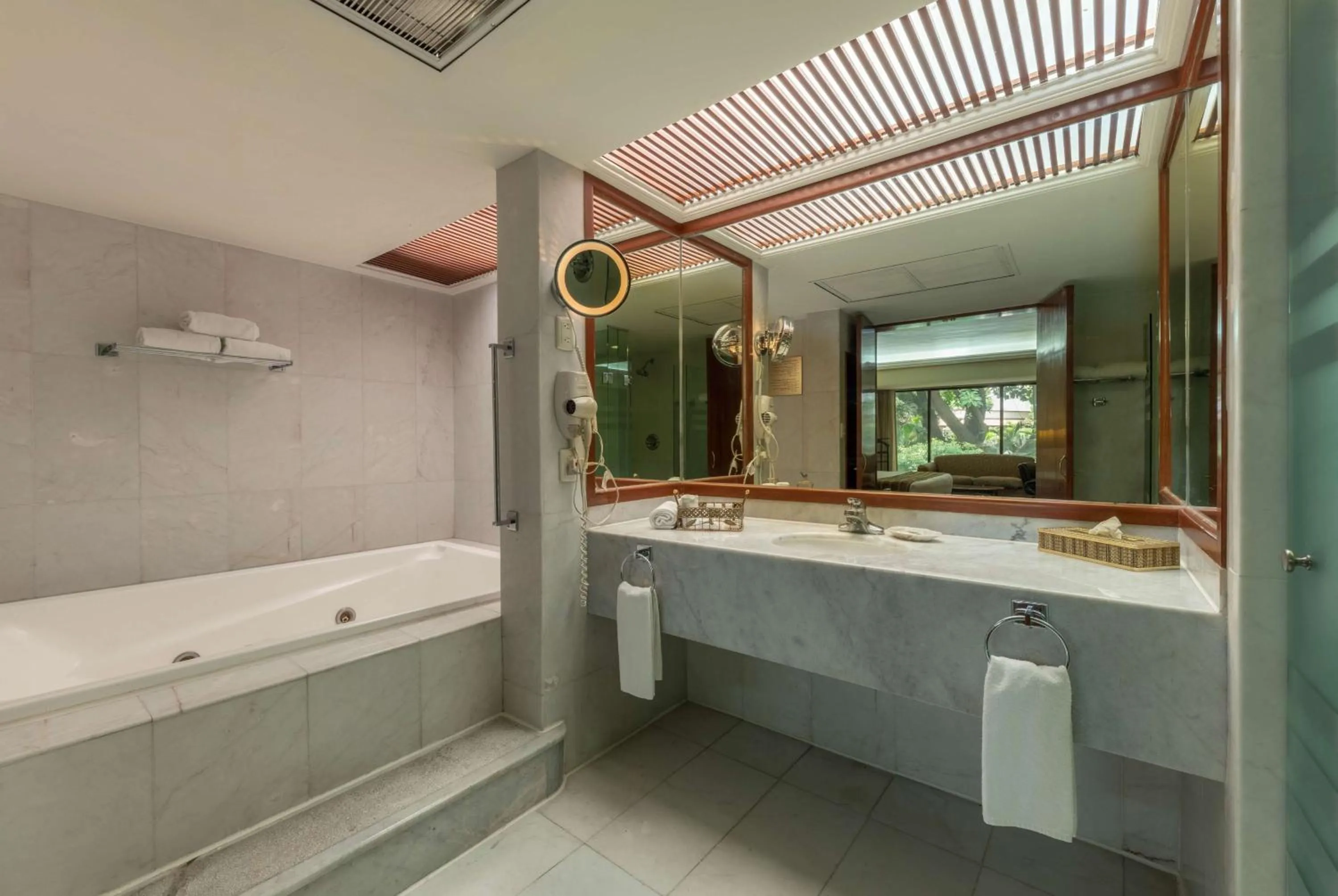 Photo of the whole room in Wyndham Garden Guadalajara Expo Plaza del Sol