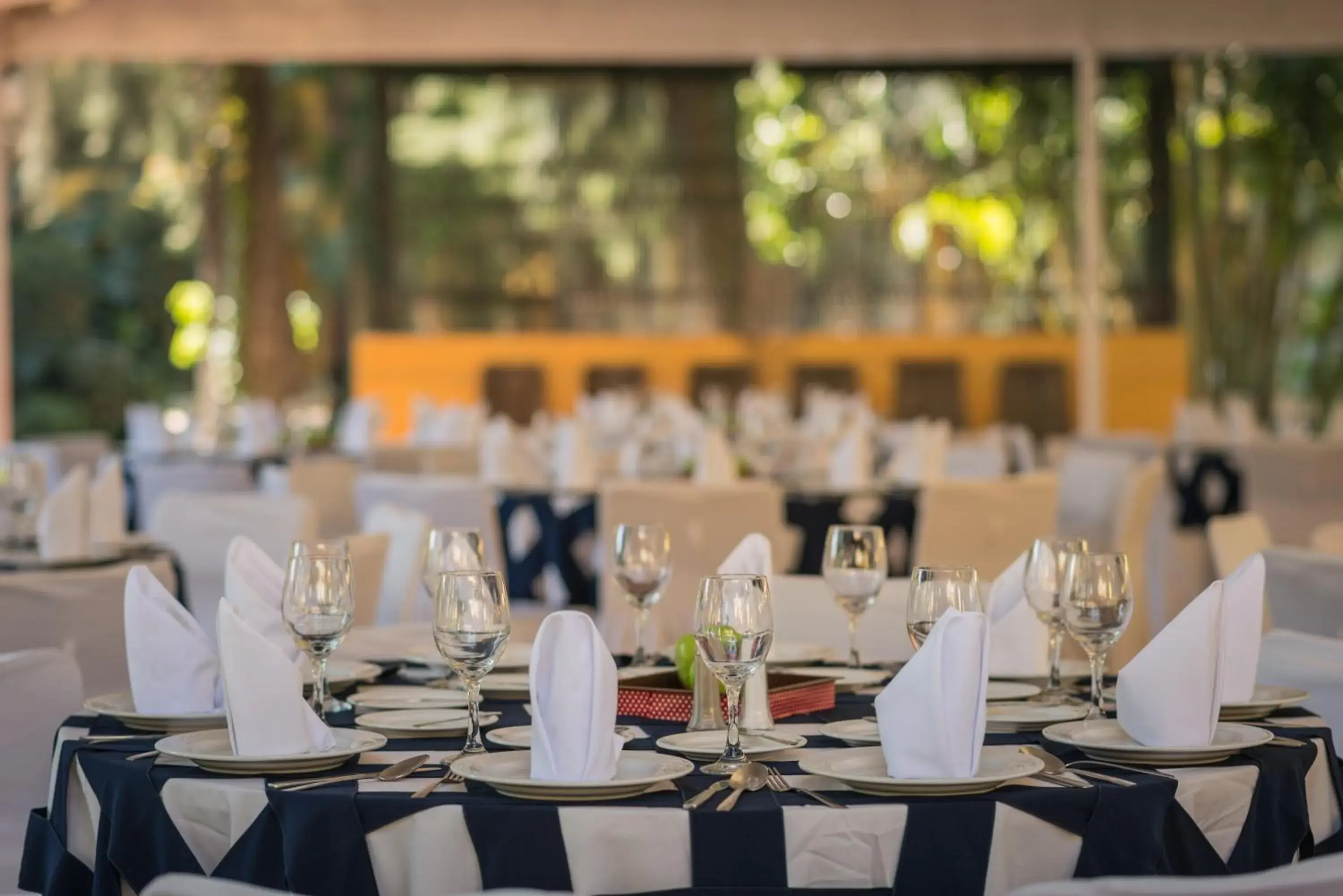 Banquet/Function facilities, Restaurant/Places to Eat in Wyndham Garden Guadalajara Expo Plaza del Sol