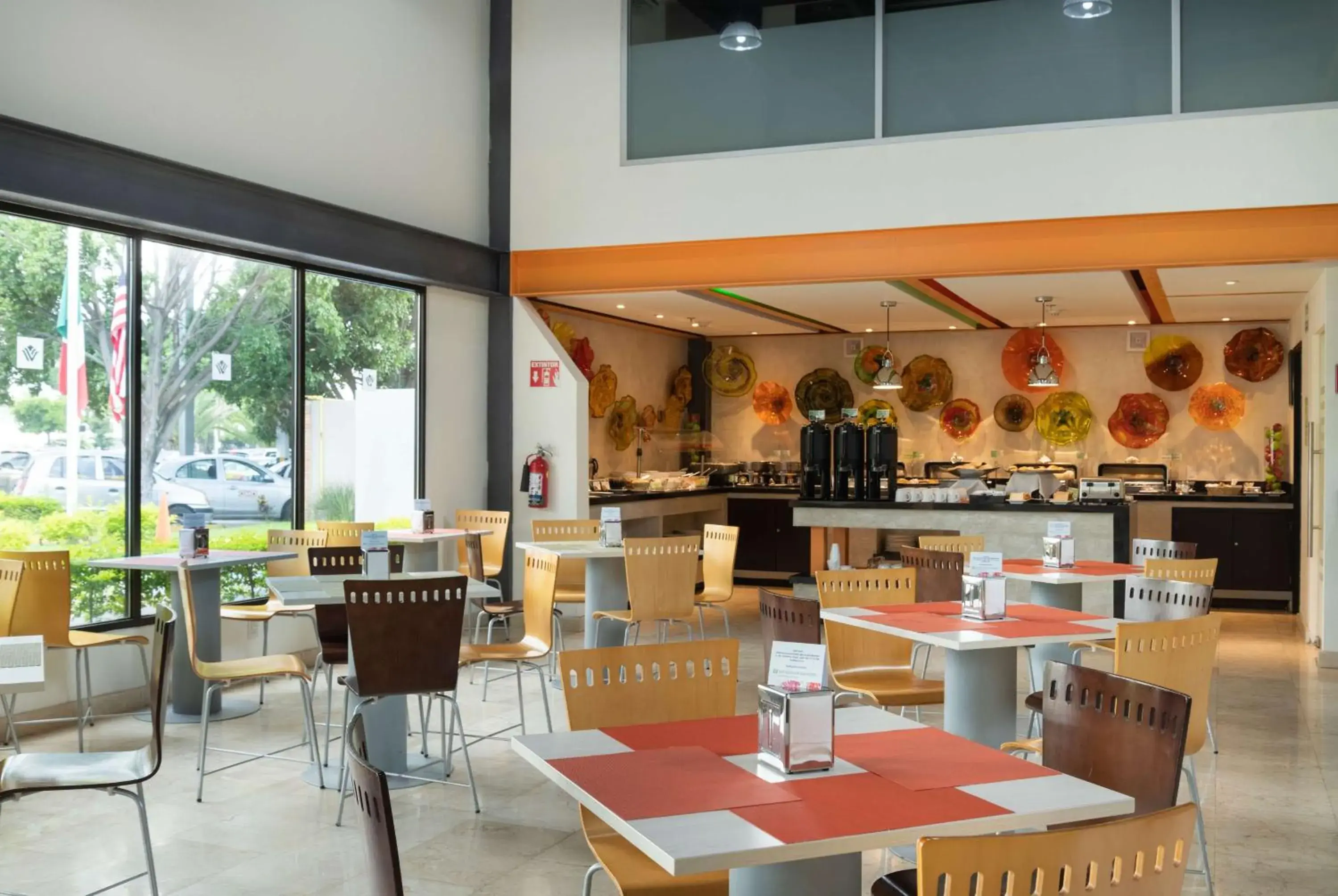 Restaurant/Places to Eat in Wyndham Garden Guadalajara Expo Plaza del Sol
