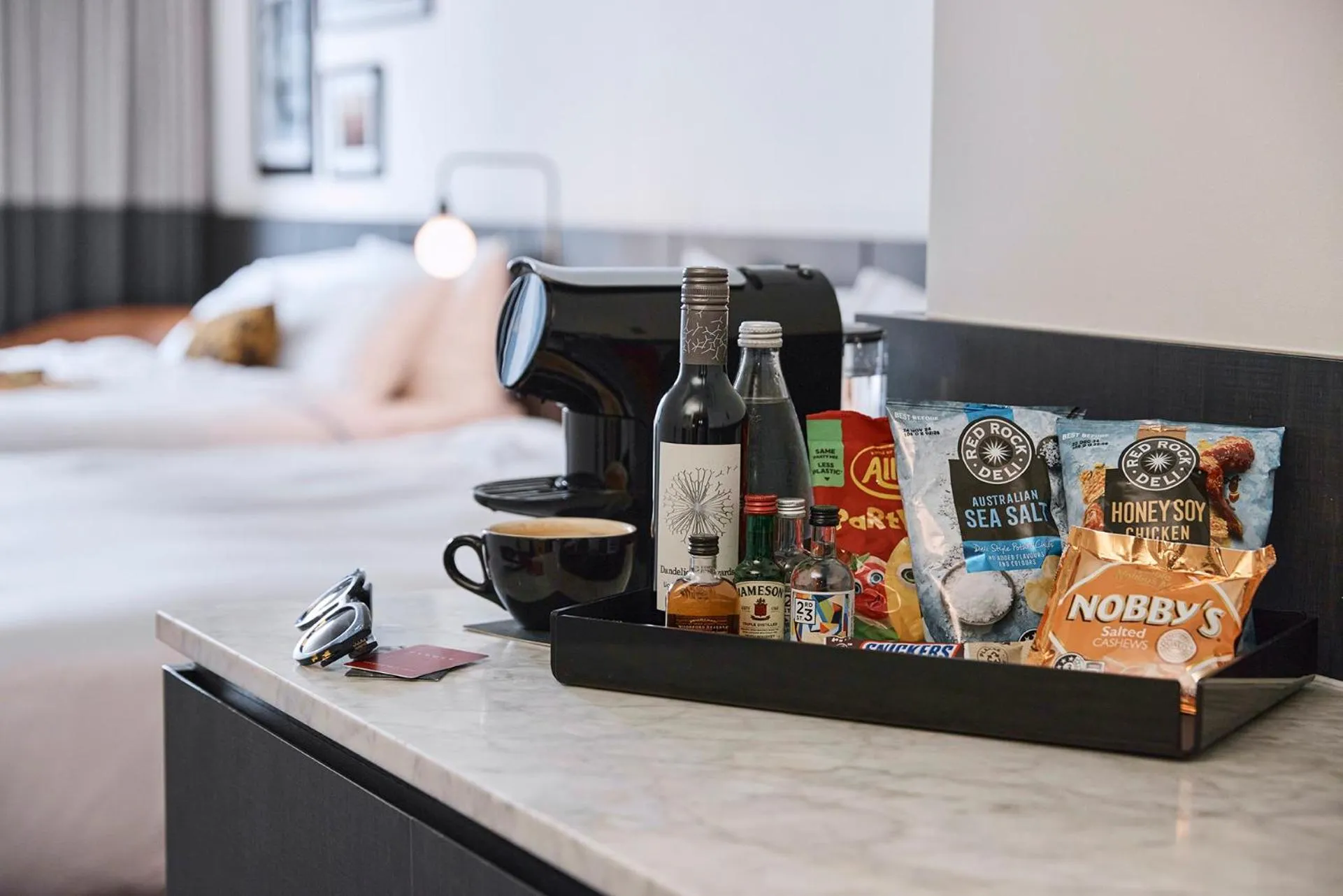 Coffee/tea facilities, Bed in Rydges Fortitude Valley