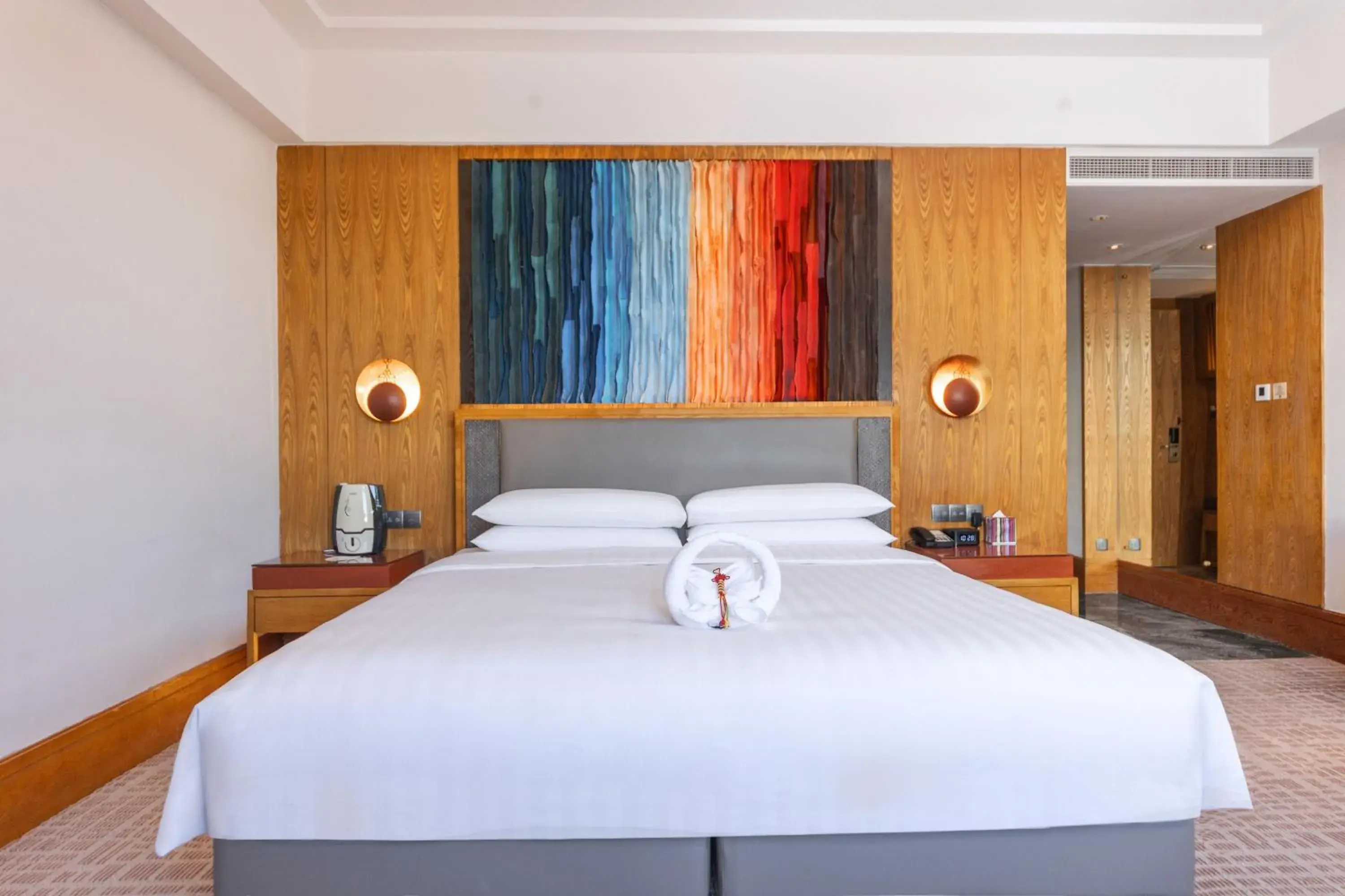 Bed in Shangri-La Resort Shangri-La Bed in Shangri-La Resort Shangri-La