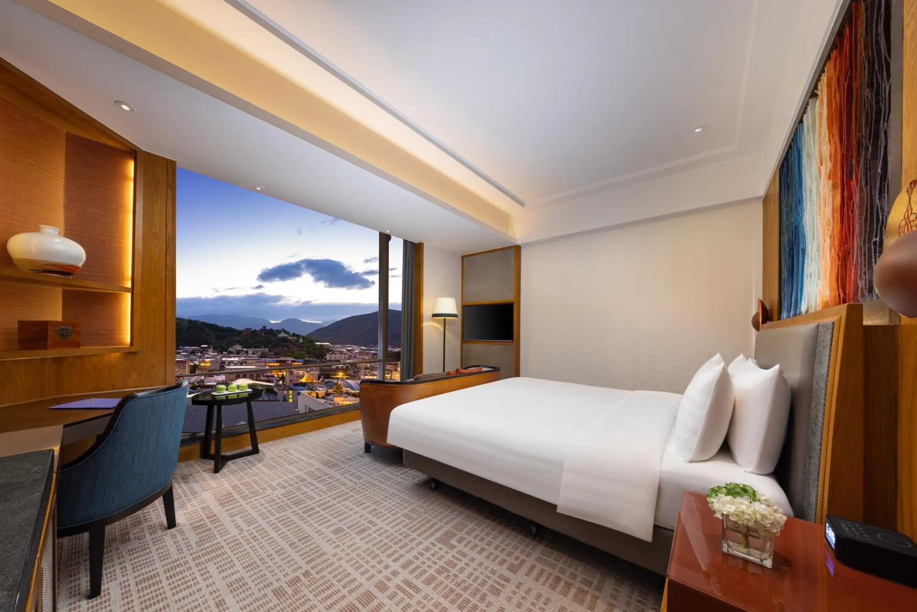 Bed in Shangri-La Resort Shangri-La