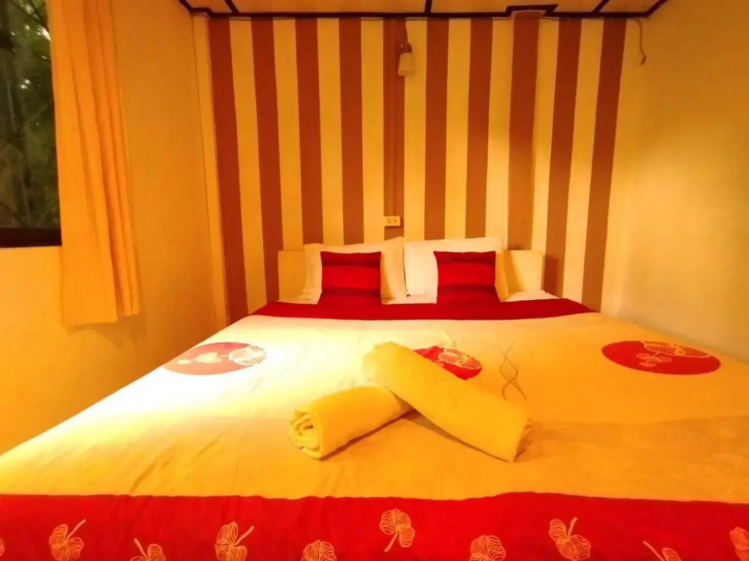 Bed in Ploy Inn Koh Chang Bed in Ploy Inn Koh Chang