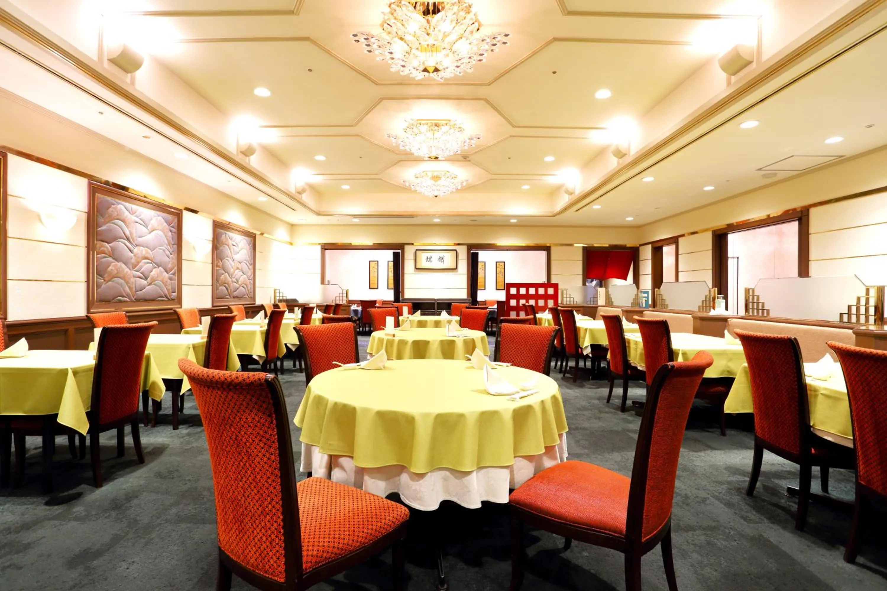 Restaurant/places to eat in Palace Hotel Omiya