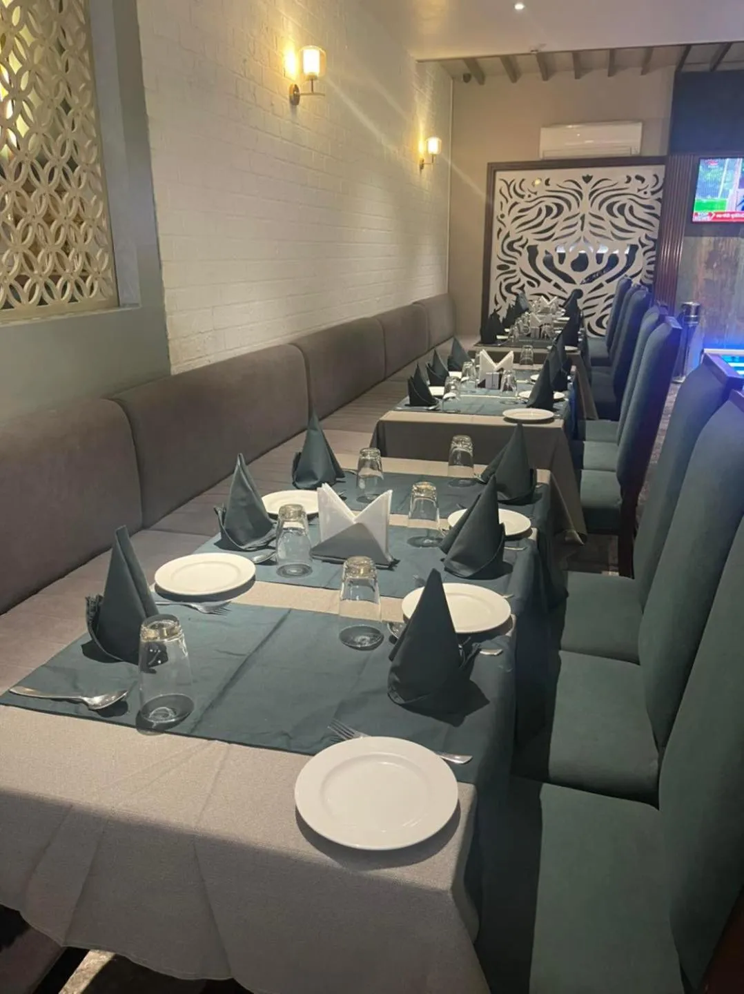 Restaurant/places to eat in Green Hotel & Restaurant