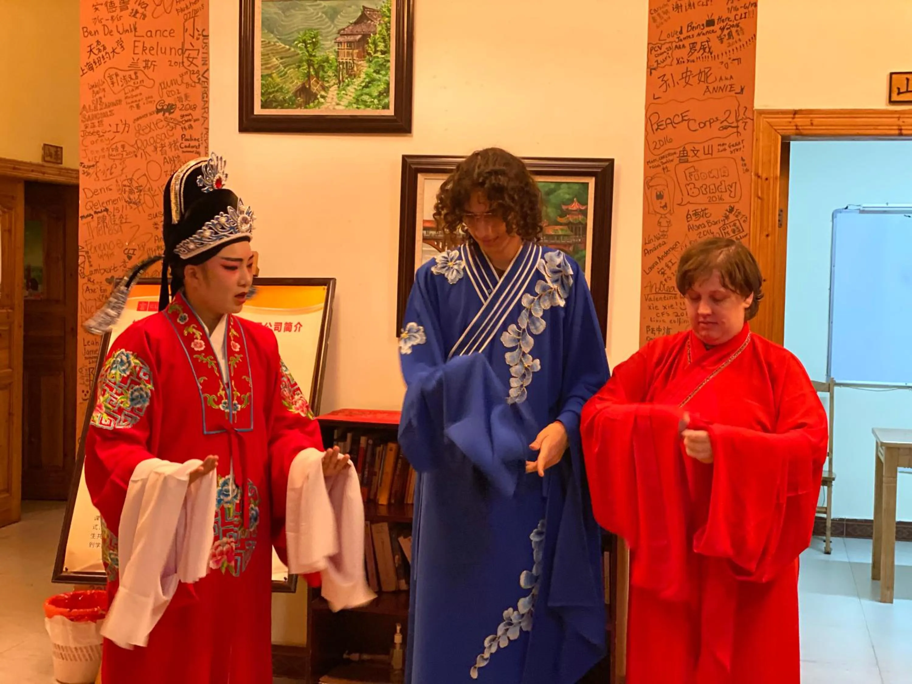 People in Junshe Boutique Guest House-Complementary pick up servie for a 3-night stay in a deluxe room