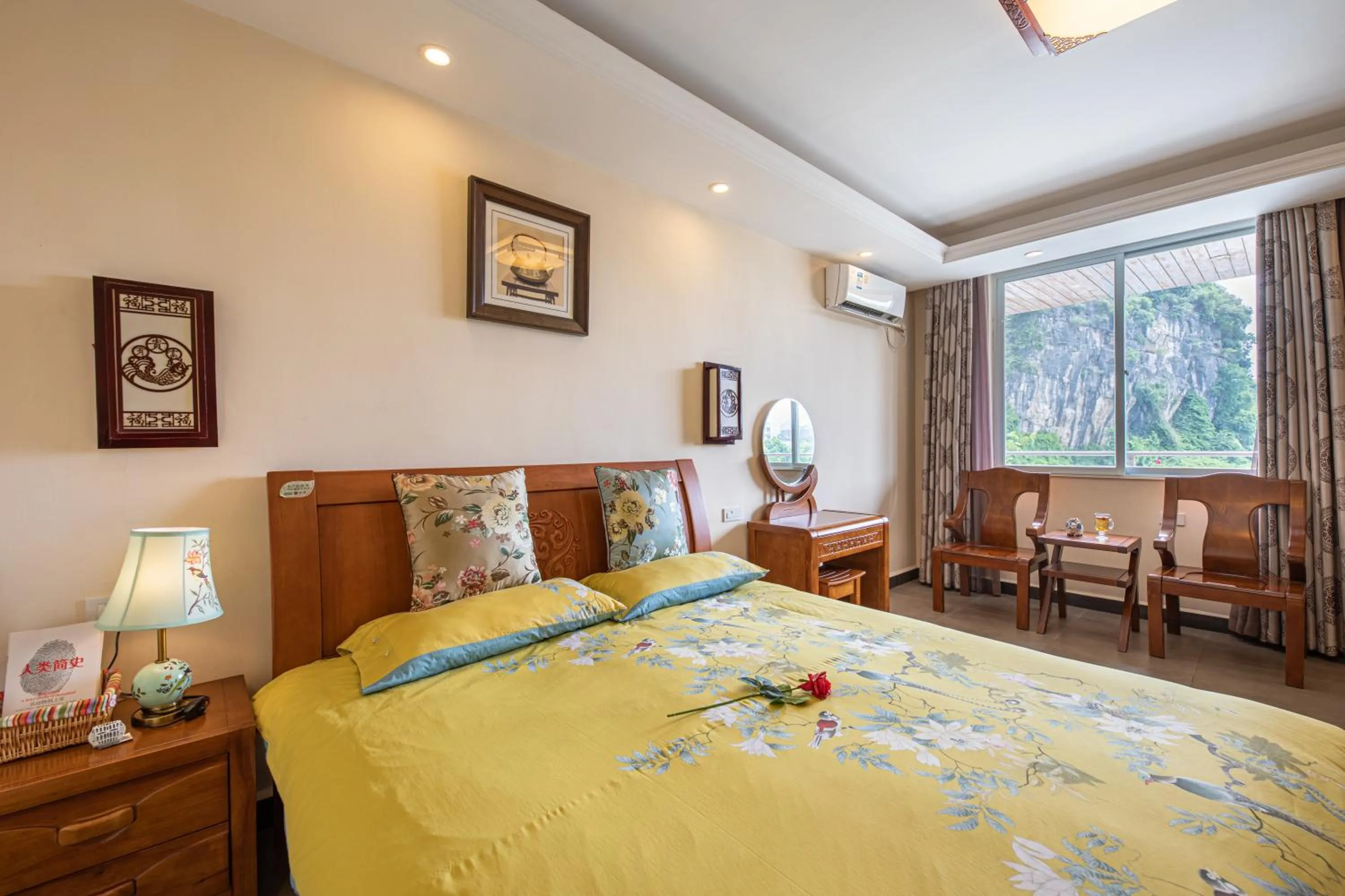 On site, Bed in Junshe Boutique Guest House-Complementary pick up servie for a 3-night stay in a deluxe room
