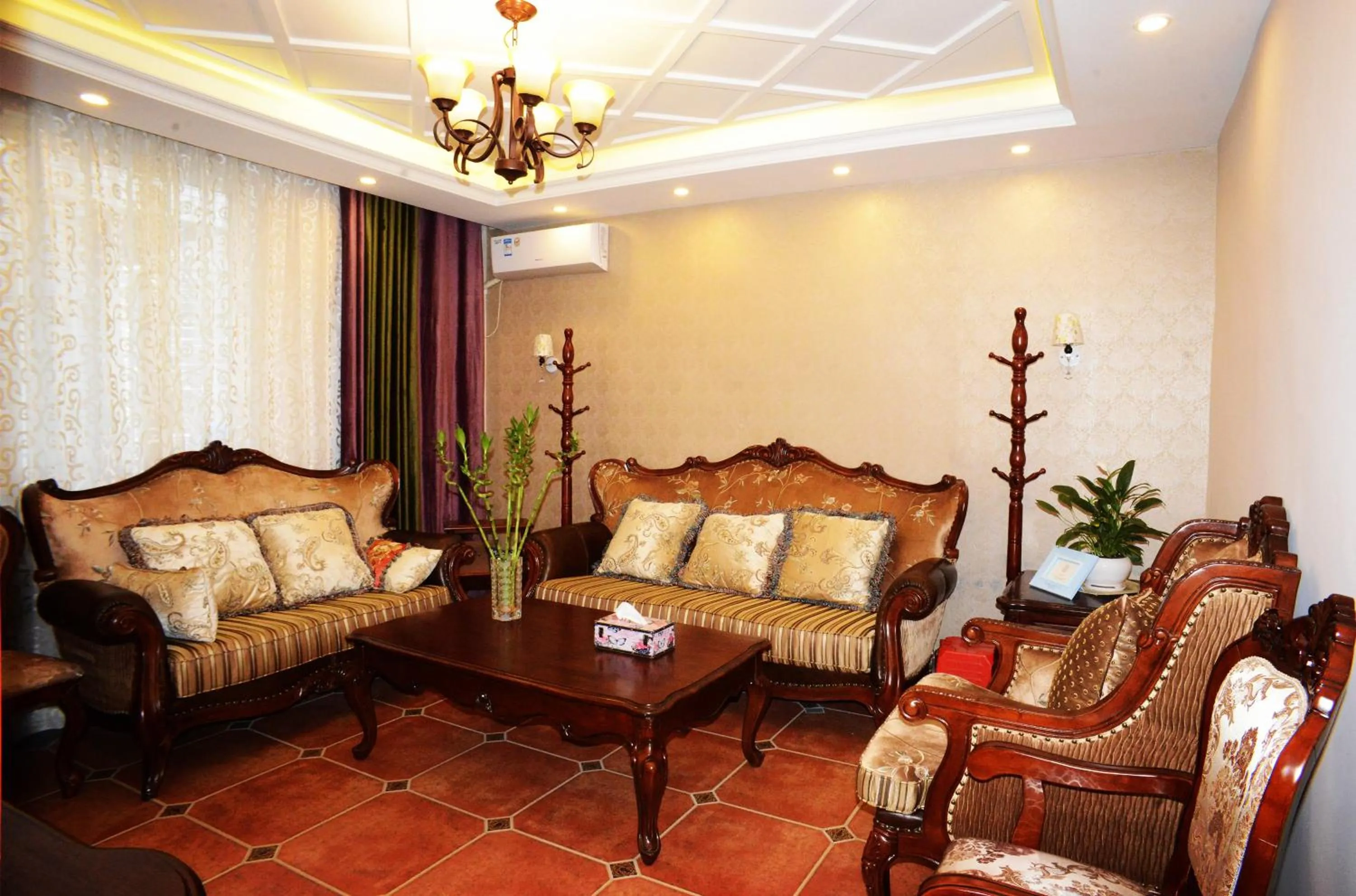 Lounge or bar in Junshe Boutique Guest House-Complementary pick up servie for a 3-night stay in a deluxe room