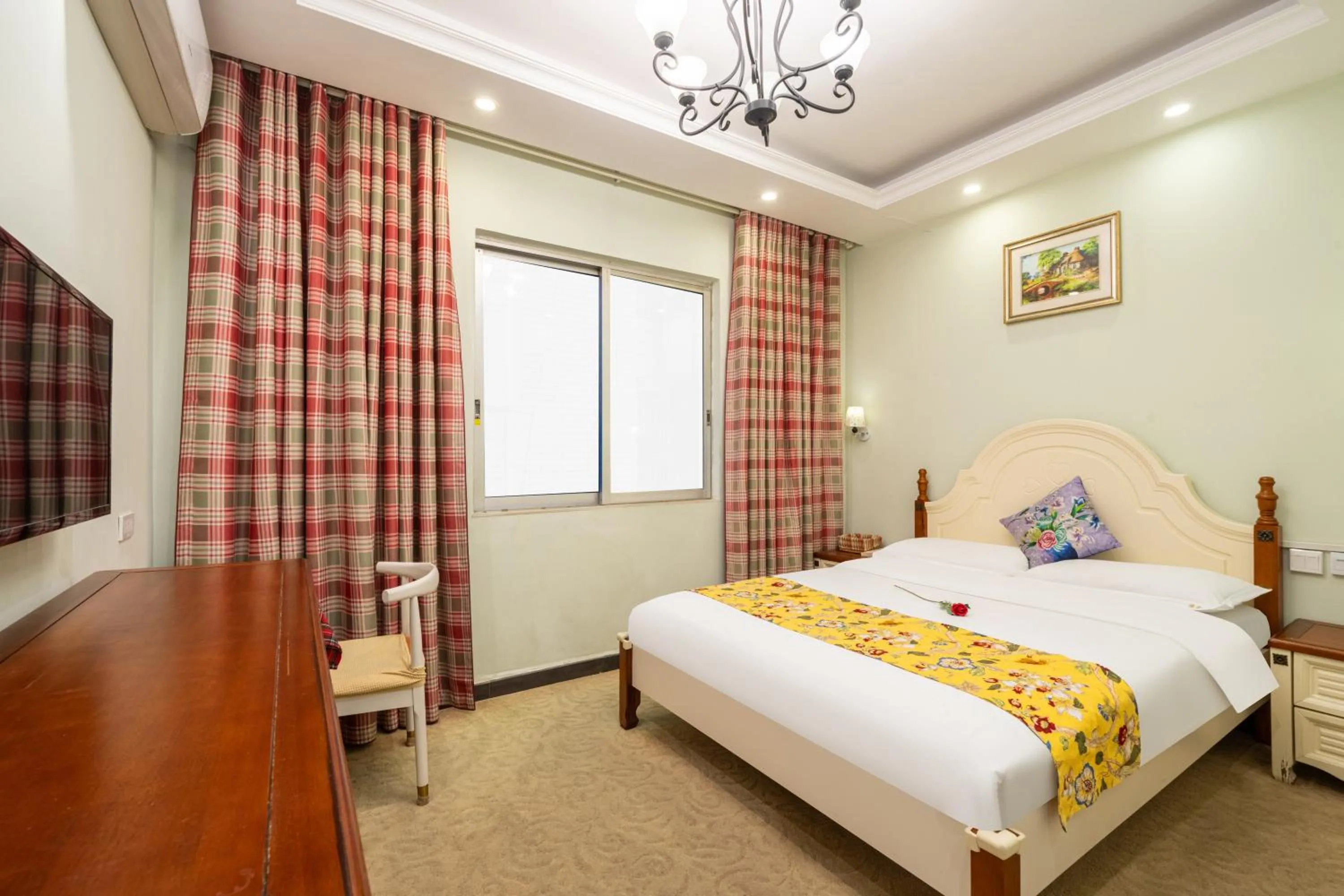 Photo of the whole room, Bed in Junshe Boutique Guest House-Complementary pick up servie for a 3-night stay in a deluxe room