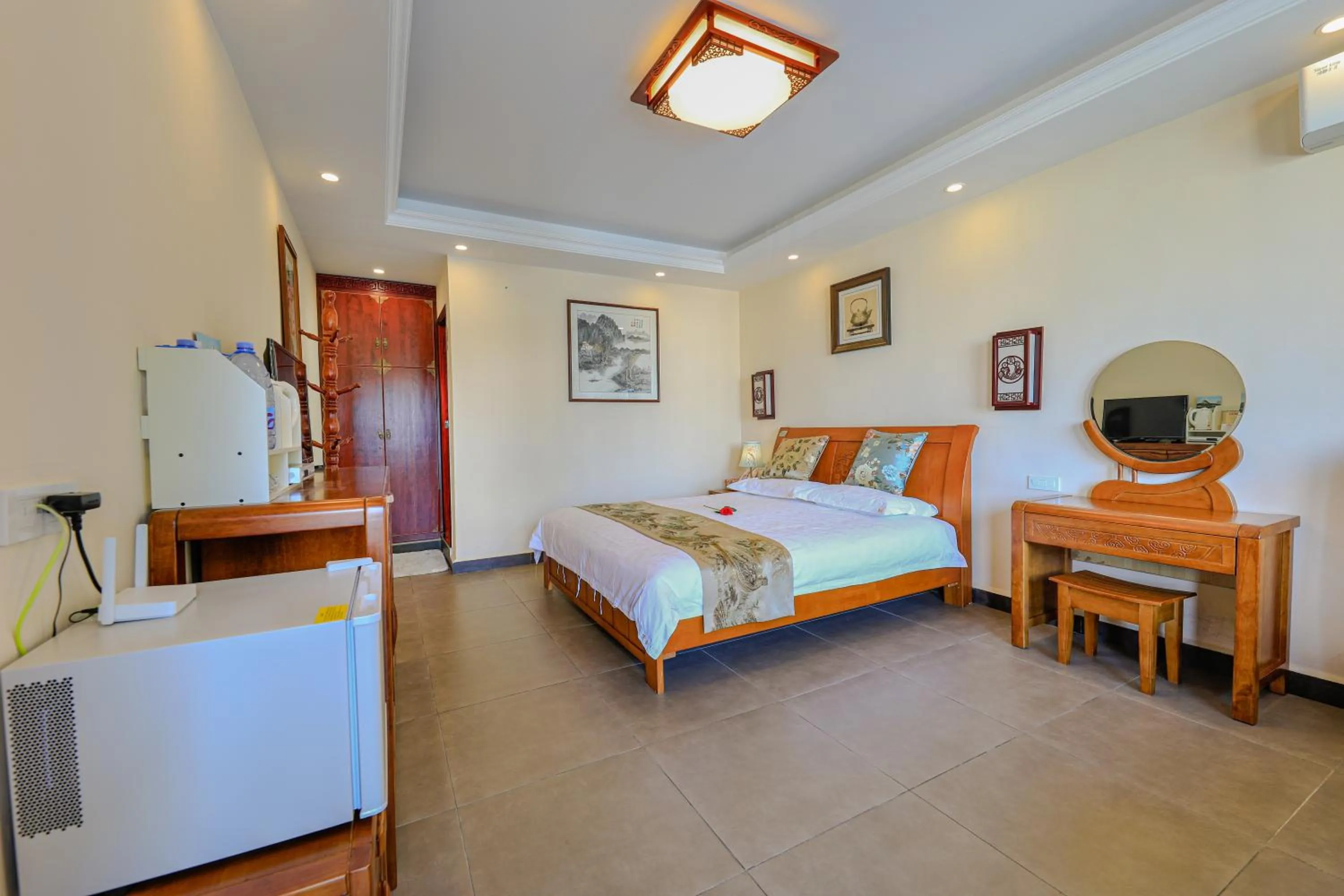 Photo of the whole room, Bed in Junshe Boutique Guest House-Complementary pick up servie for a 3-night stay in a deluxe room