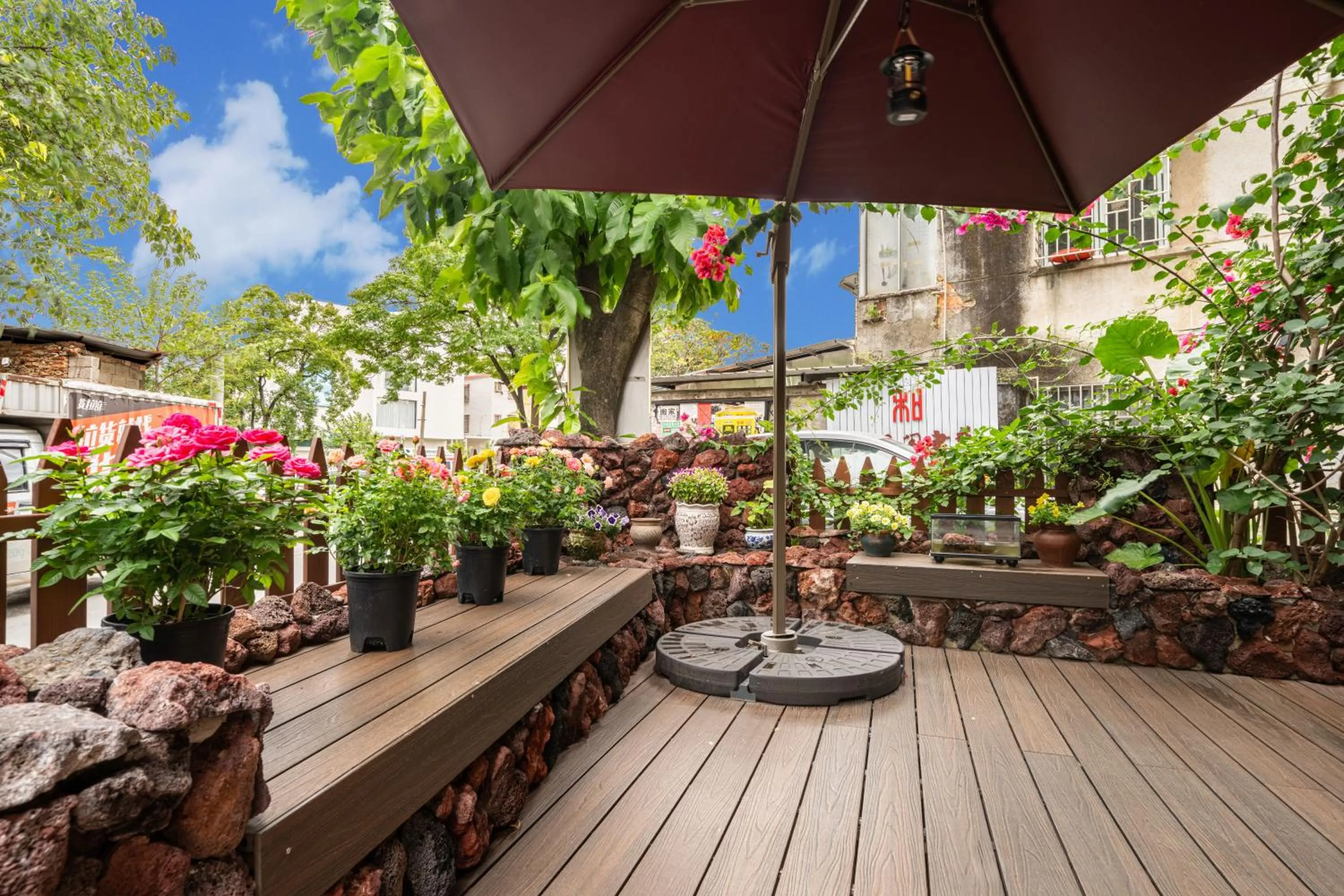 Garden view in Junshe Boutique Guest House-Complementary pick up servie for a 3-night stay in a deluxe room