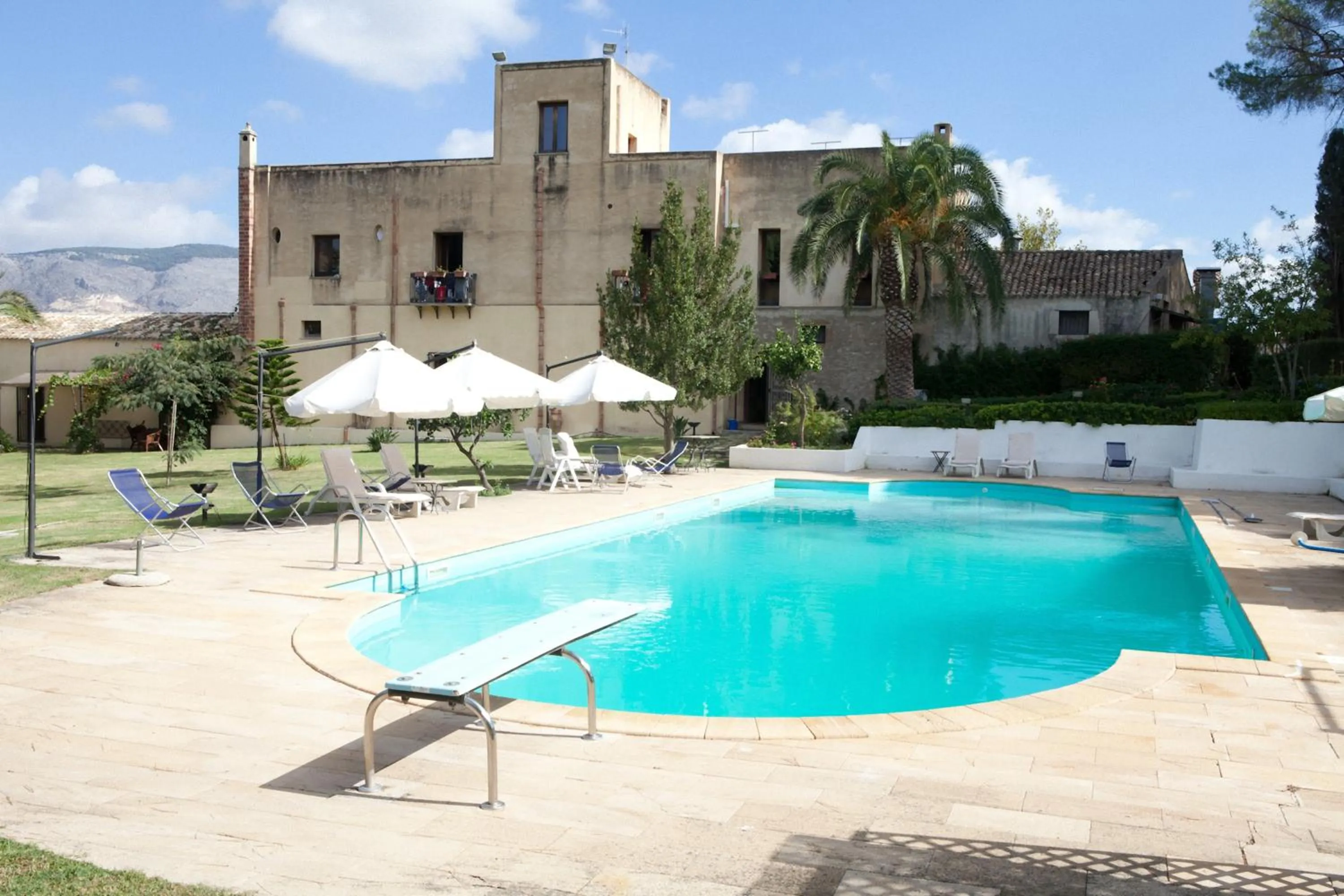 Swimming pool in Agriturismo Baglio Fontana