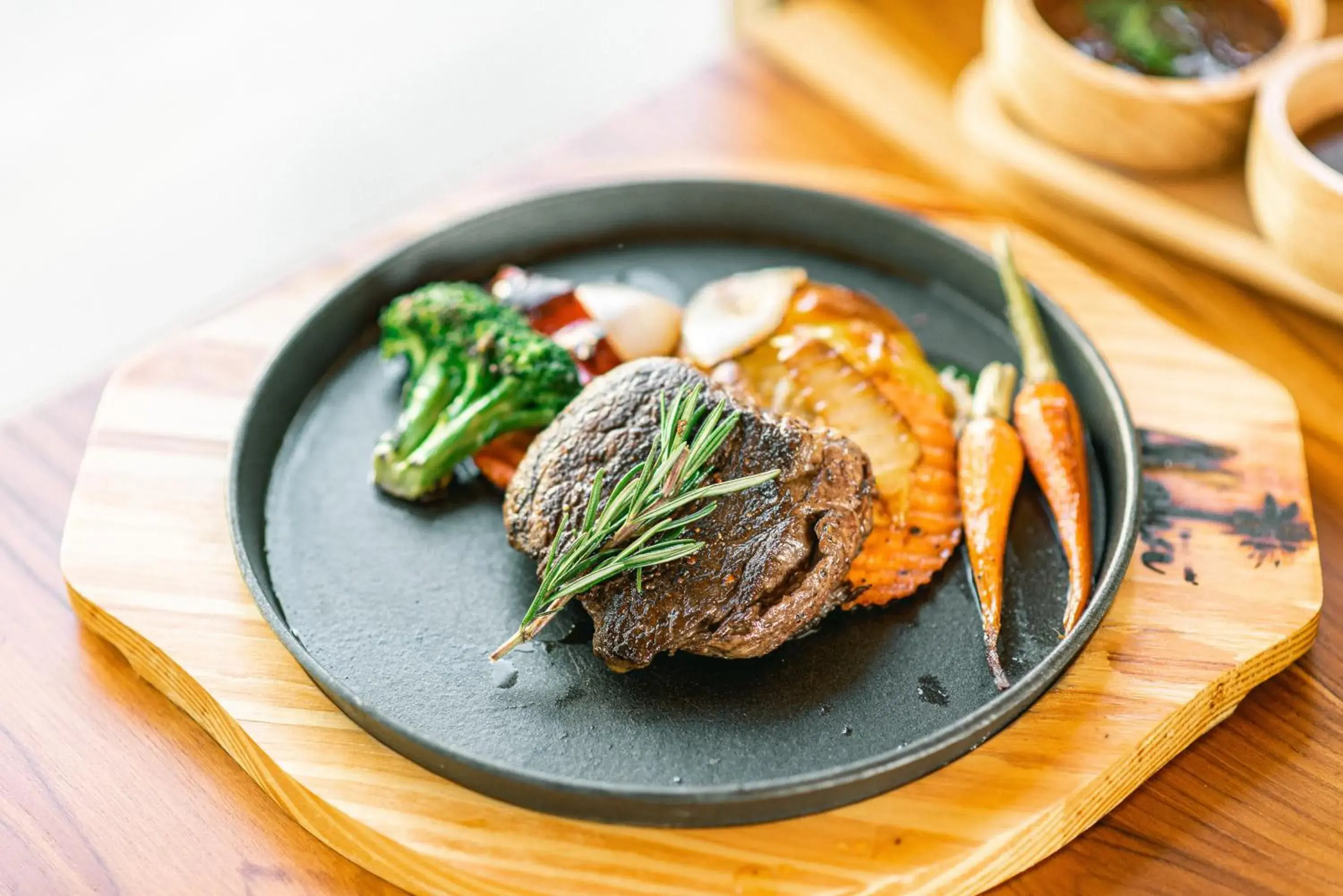 Restaurant/places to eat in Amari Bangsaen Formerly The Tide Resort Bangsaen Restaurant/places to eat in Amari Bangsaen Formerly The Tide Resort Bangsaen