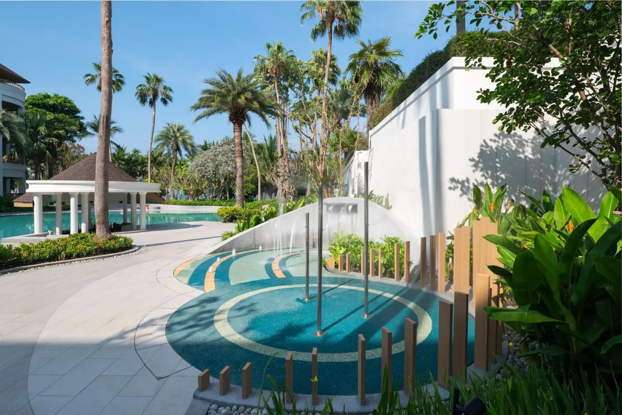 Swimming pool in Amari Bangsaen Formerly The Tide Resort Bangsaen Swimming pool in Amari Bangsaen Formerly The Tide Resort Bangsaen