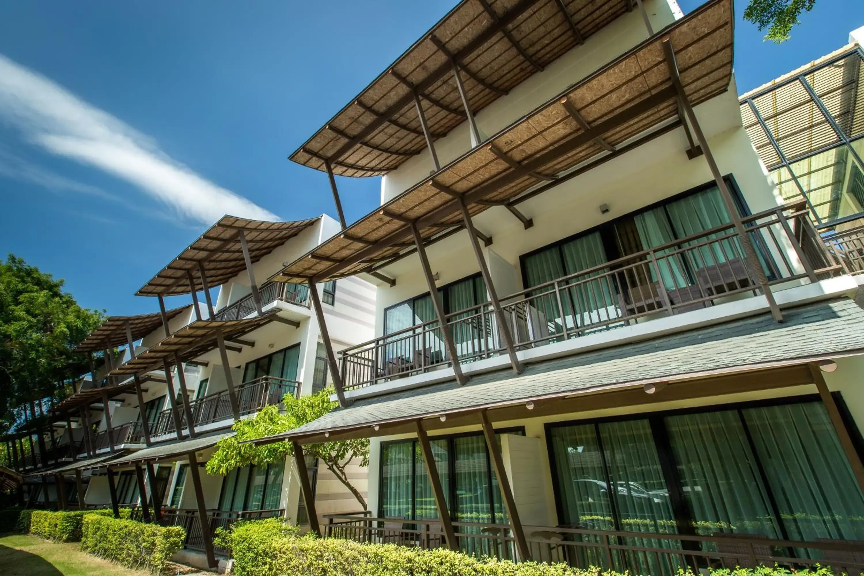 Property building in Bangsaen Heritage Hotel Property building in Bangsaen Heritage Hotel