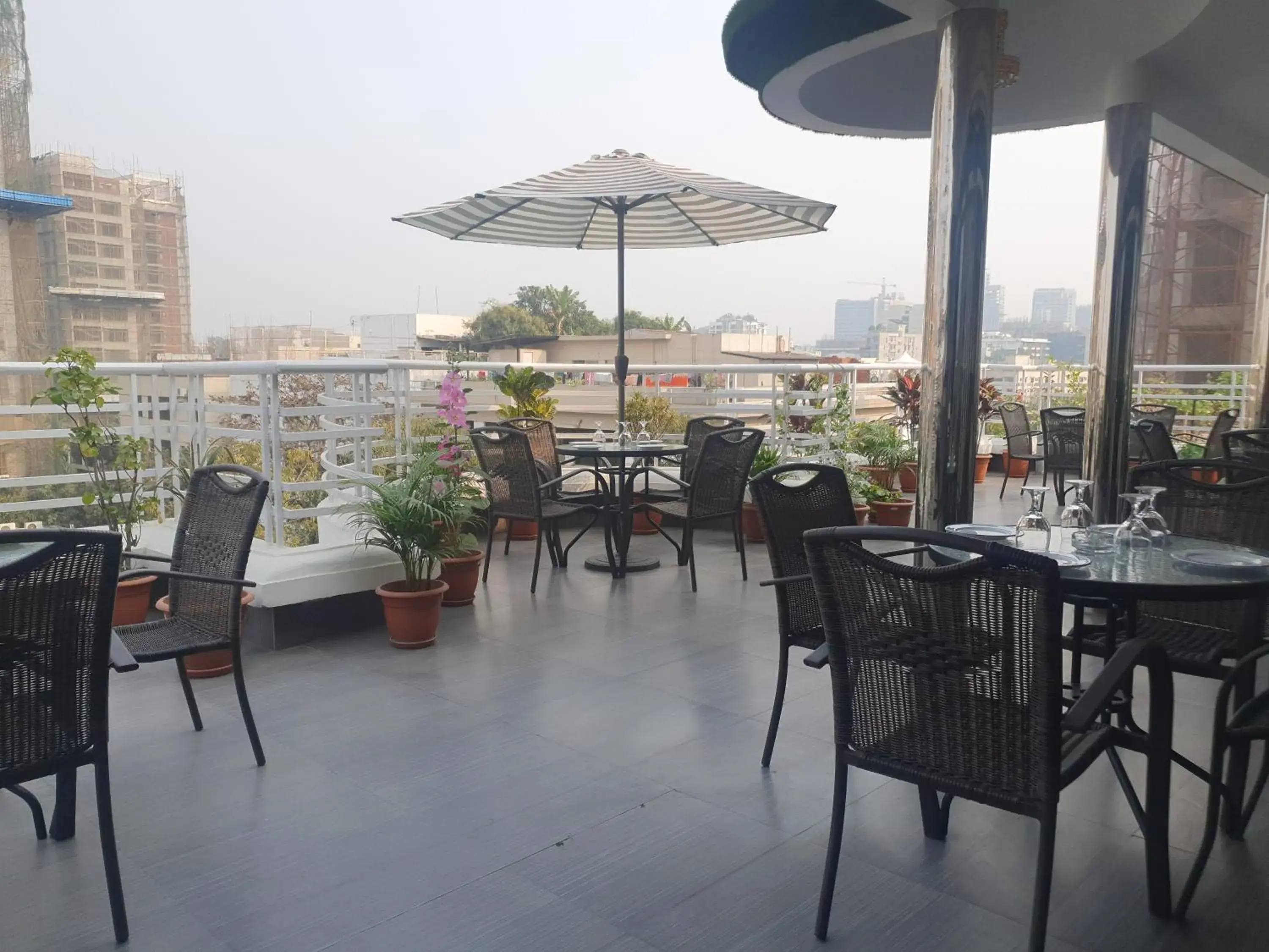 Restaurant/places to eat in Aristocrat Inn - Lake Park & USA club Restaurant/places to eat in Aristocrat Inn - Lake Park & USA club